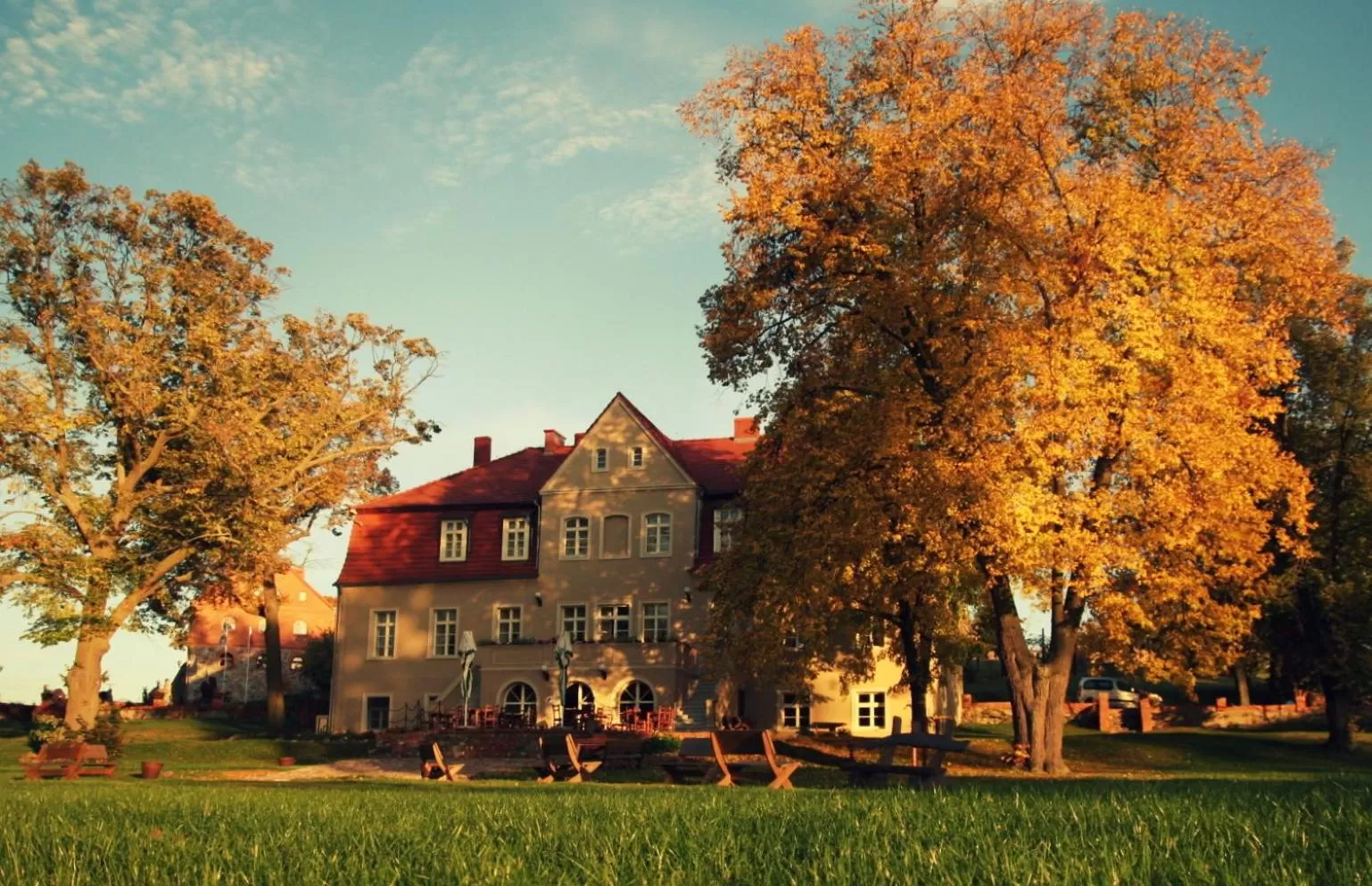 Property building in Olandia