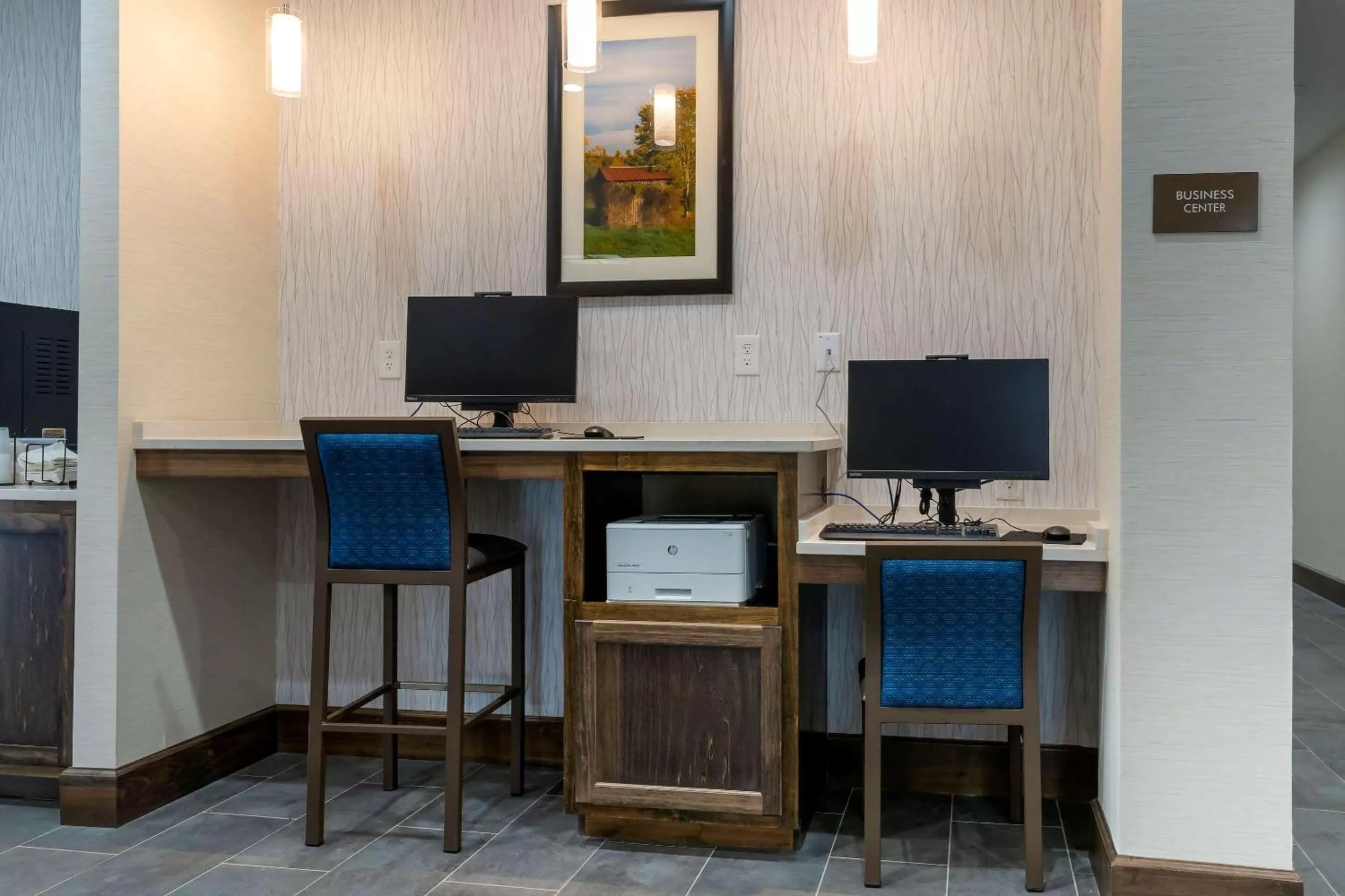 Business facilities in Comfort Suites Paducah Mall Area