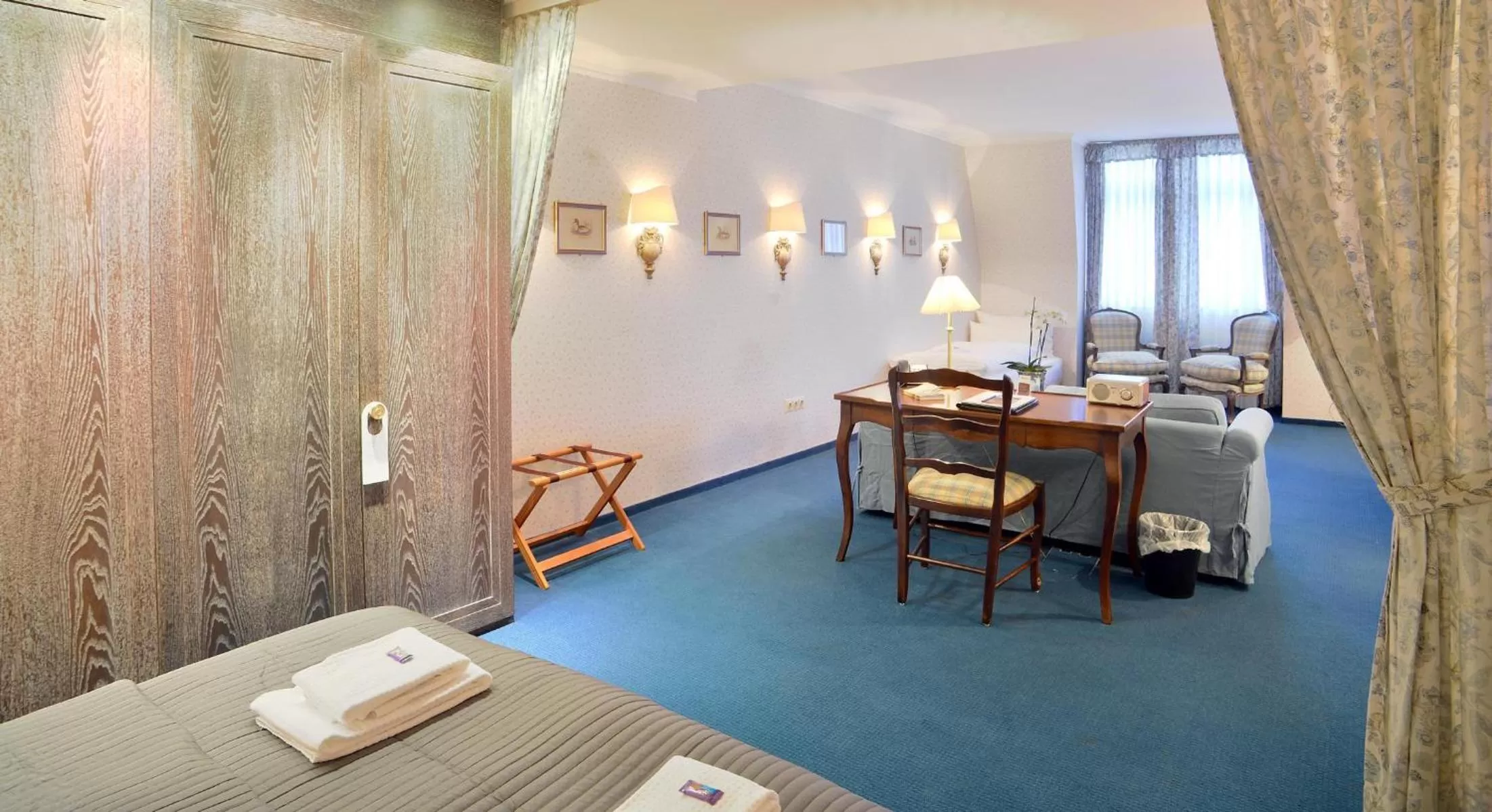 Photo of the whole room, Bed in Stadthotel Patrizier