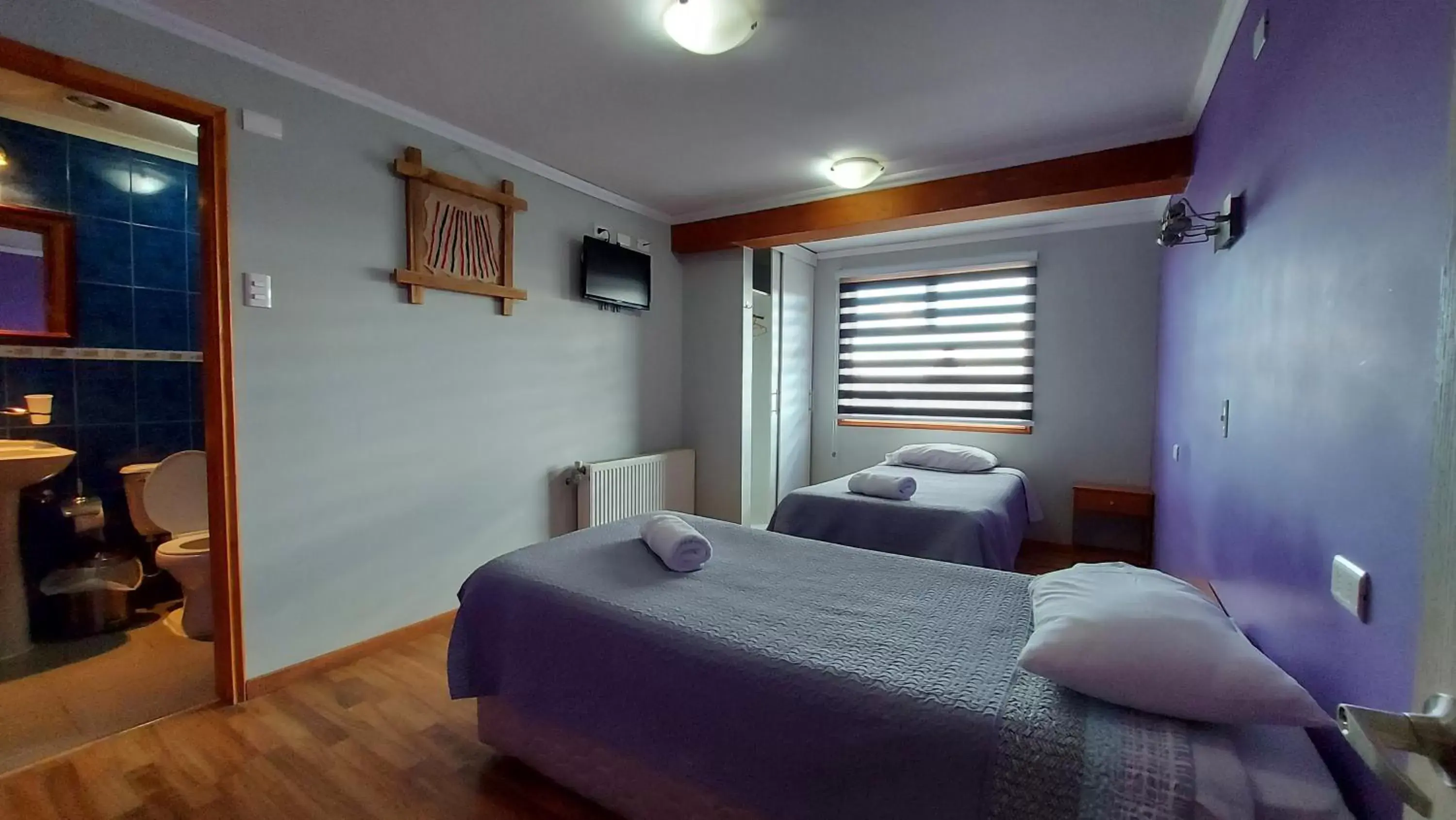 Double Room in Hostal La Base Double Room in Hostal La Base