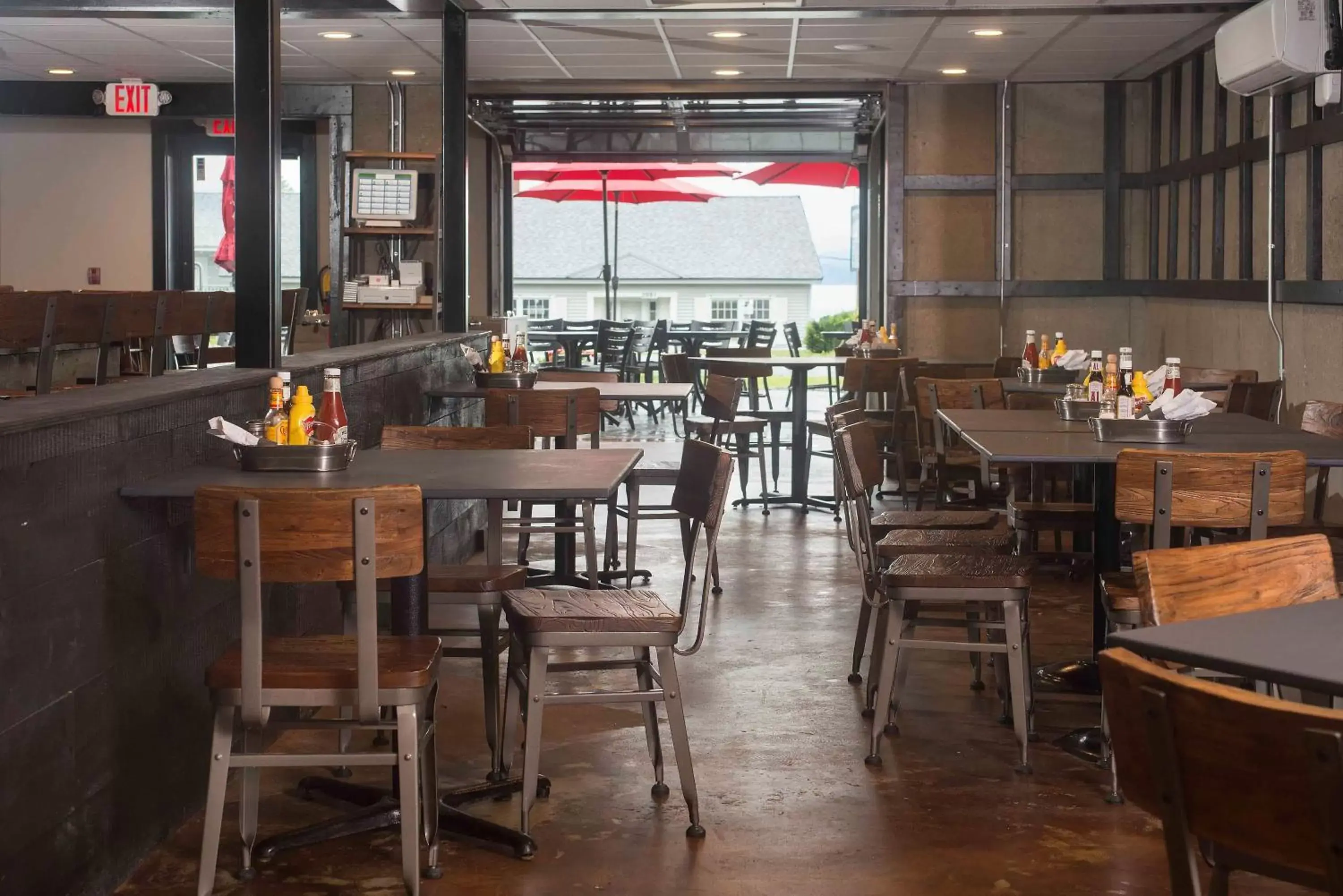 Restaurant/places to eat in Lake Bomoseen Lodge Restaurant/places to eat in Lake Bomoseen Lodge