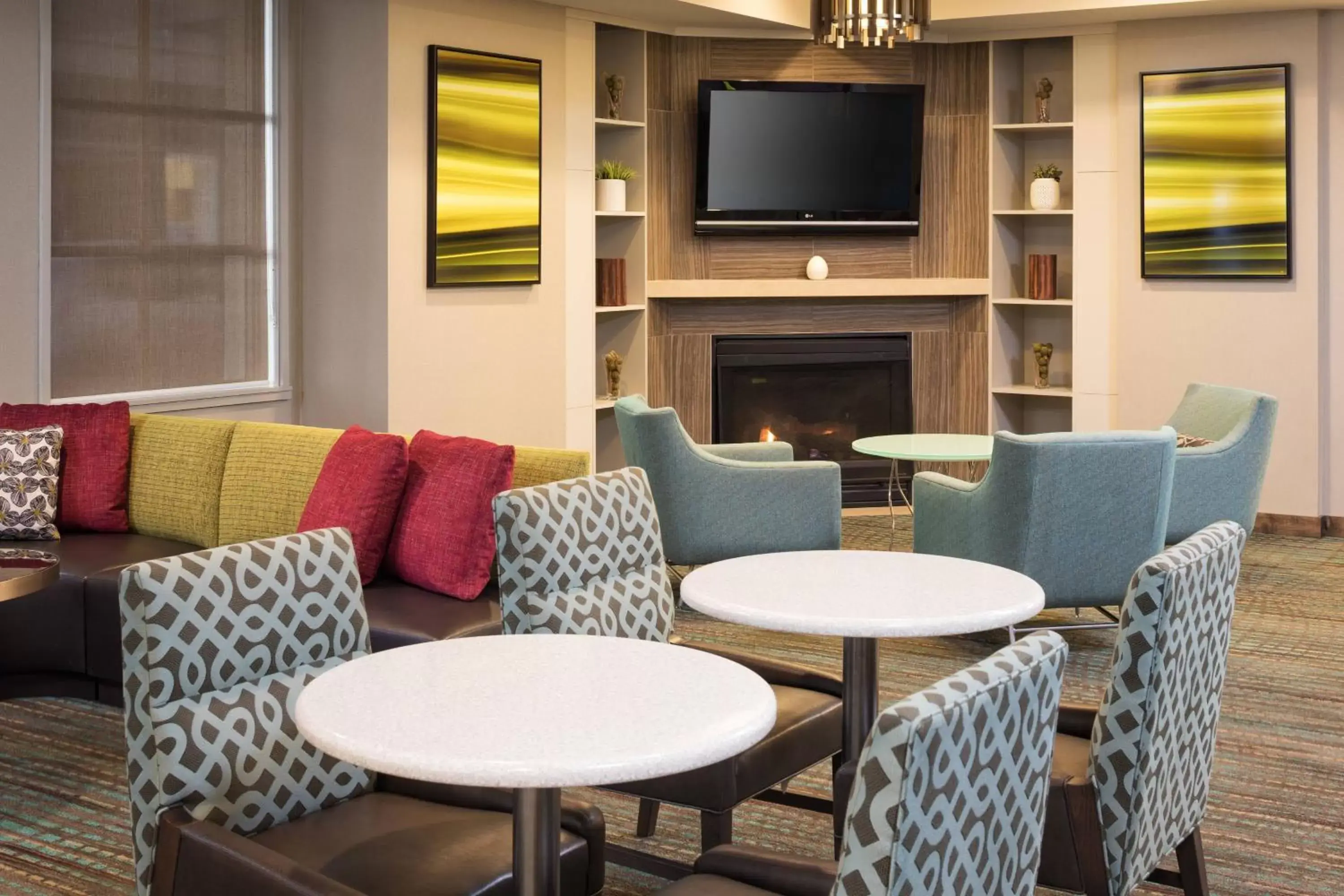 Lobby or reception, Lounge/Bar in Residence Inn Minneapolis Downtown/City Center