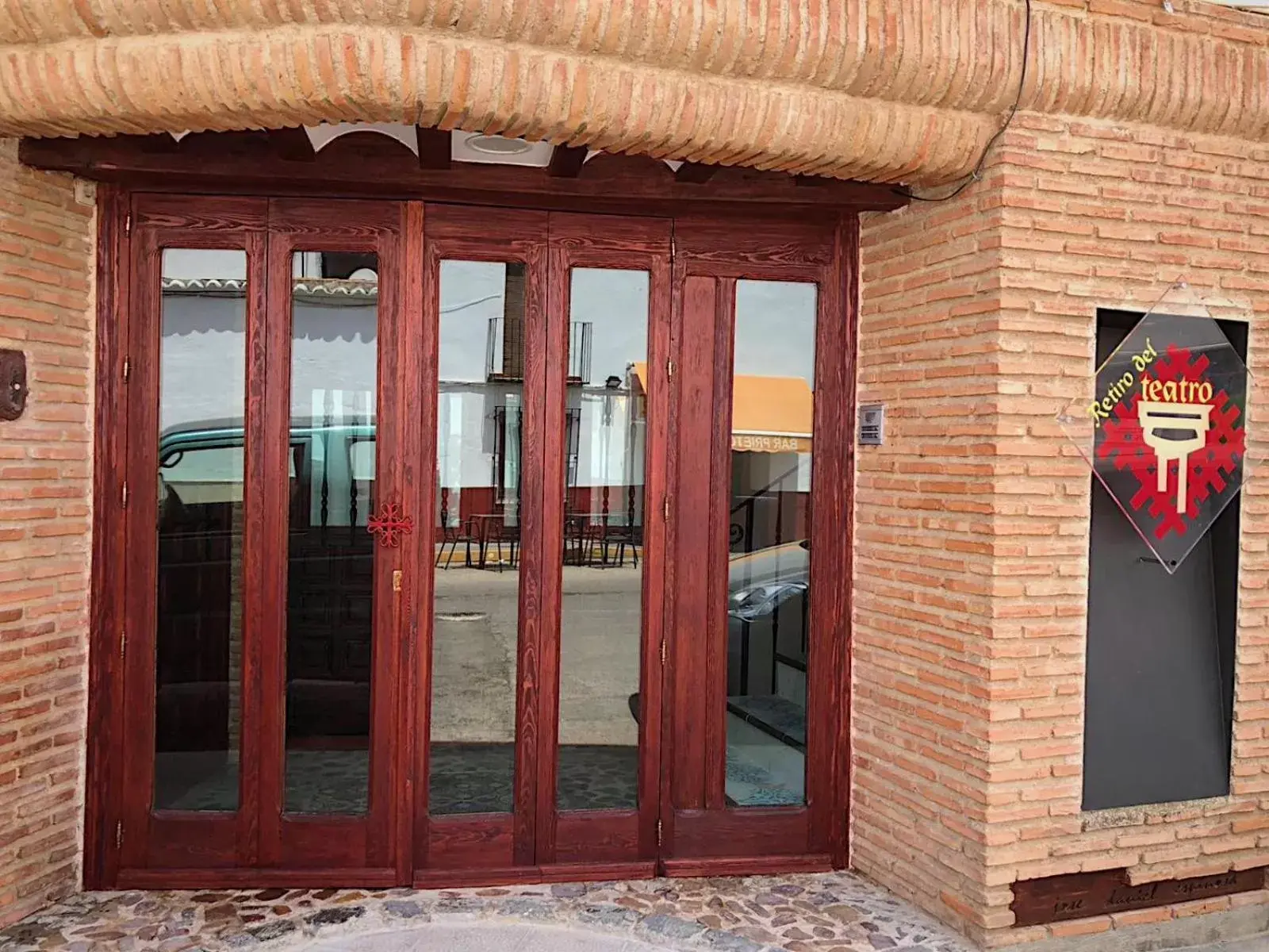 Facade/entrance in Retiro del Teatro Almagro