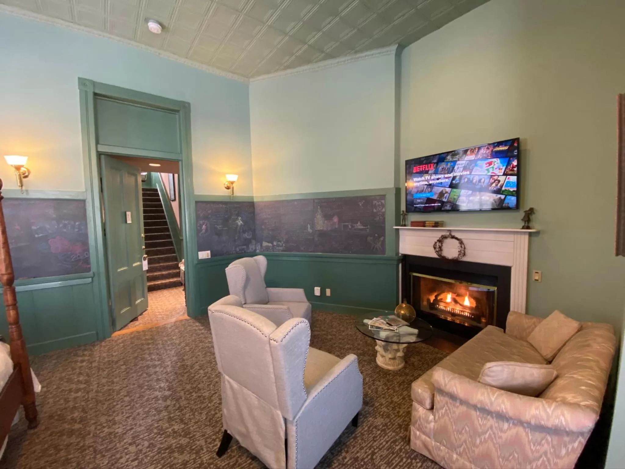 TV and multimedia in Chambery Inn