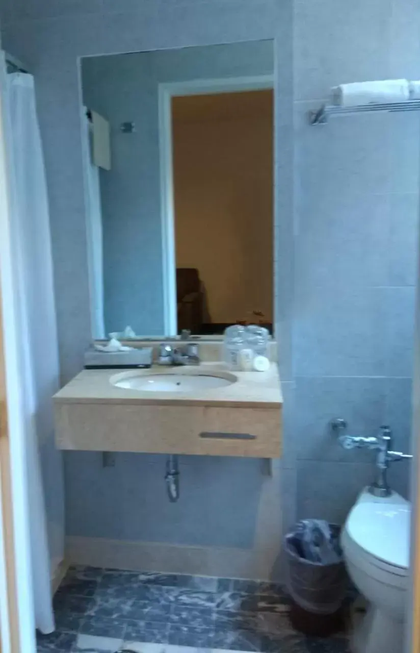 Bathroom in Hotel Sevilla