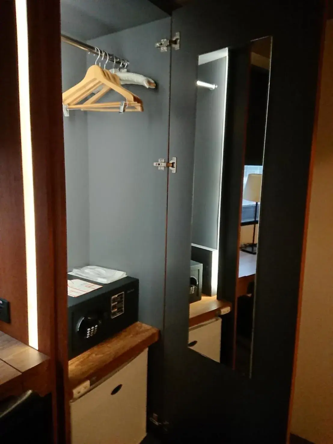 wardrobe, Bathroom in Simple Hotel