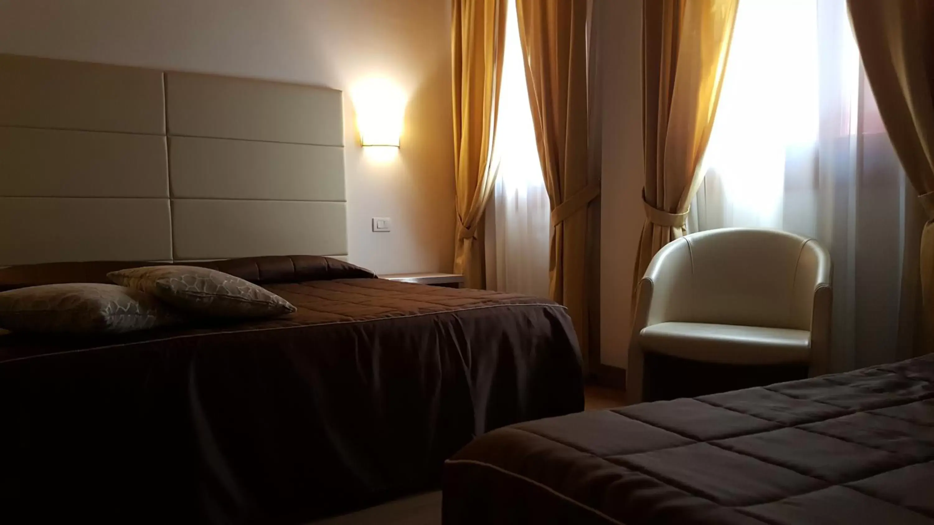 Photo of the whole room, Bed in UNAWAY Ecohotel Villa Costanza Venezia