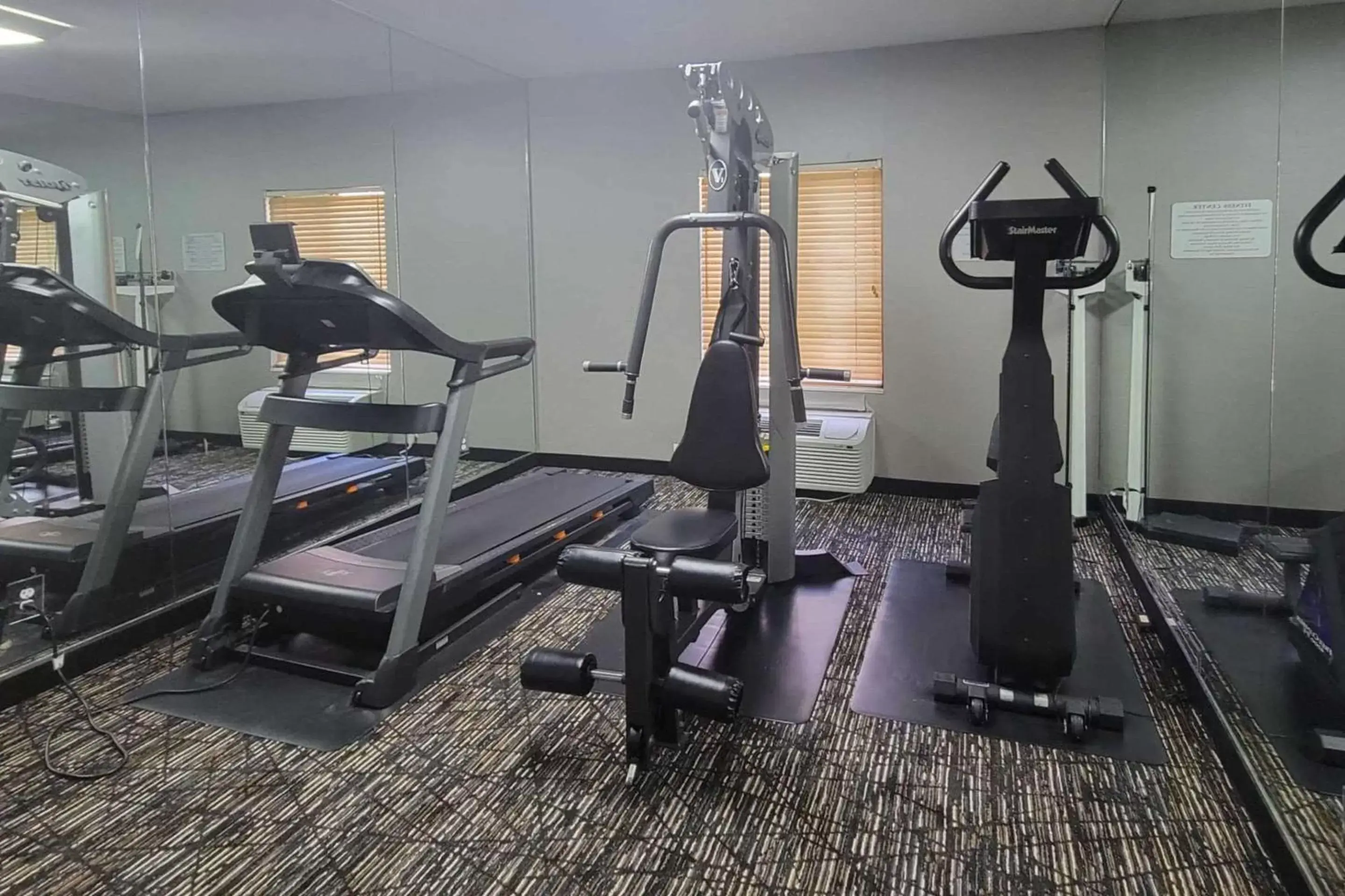 Fitness centre/facilities, Fitness Center/Facilities in Quality Inn & Suites