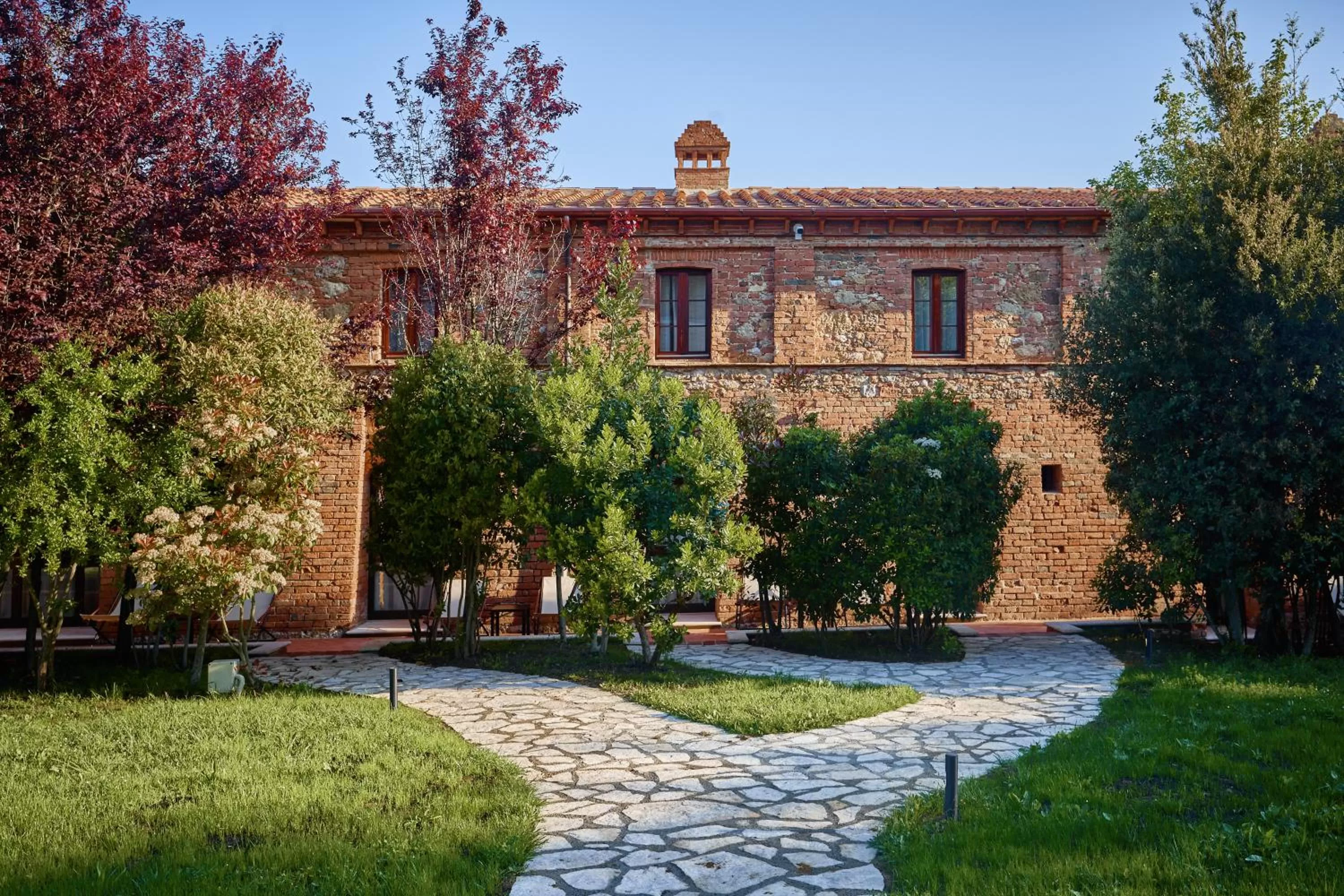 Property building in Precise Tale Poggio Alla Sala