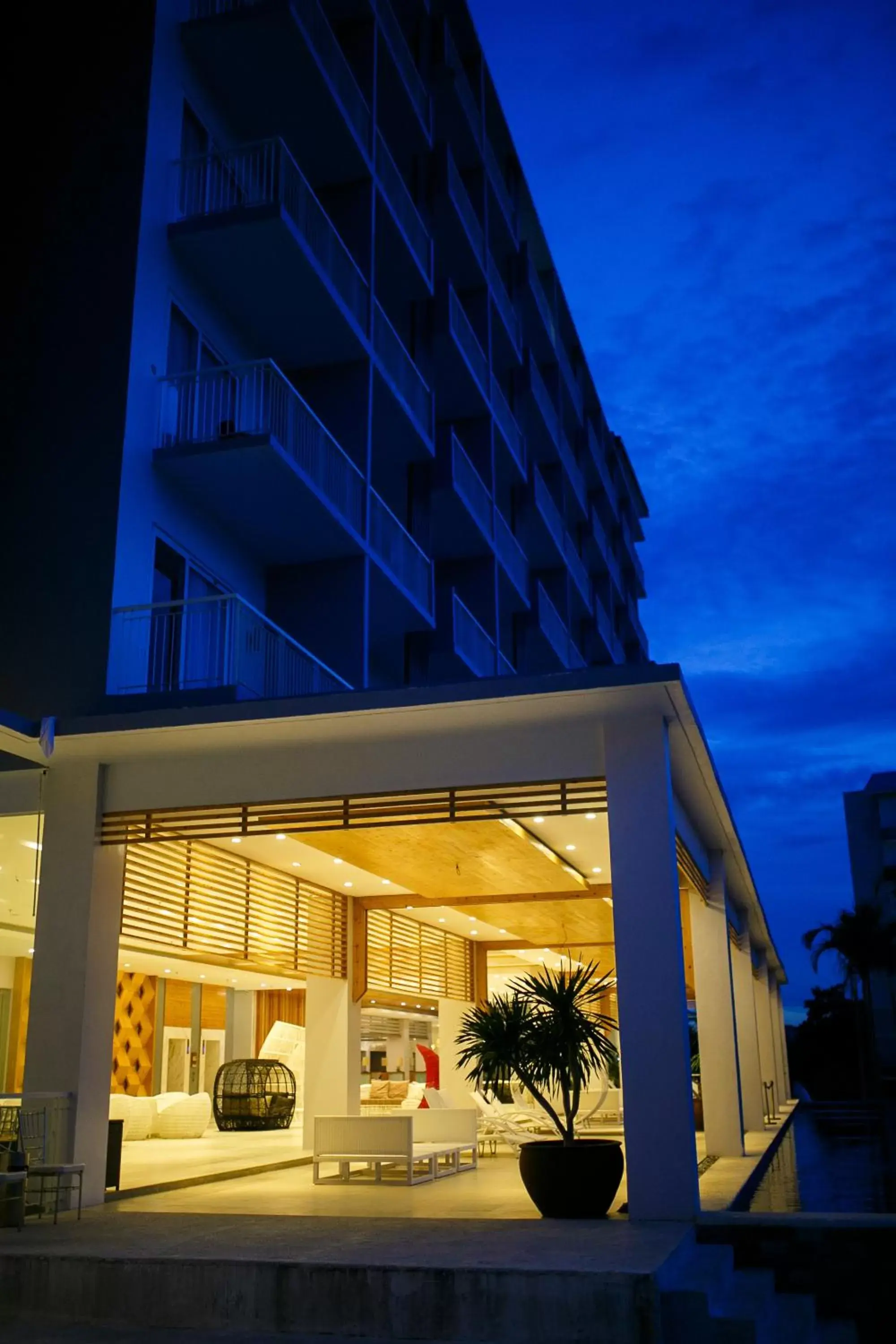 Patio, Facade/Entrance in Solea Mactan Resort