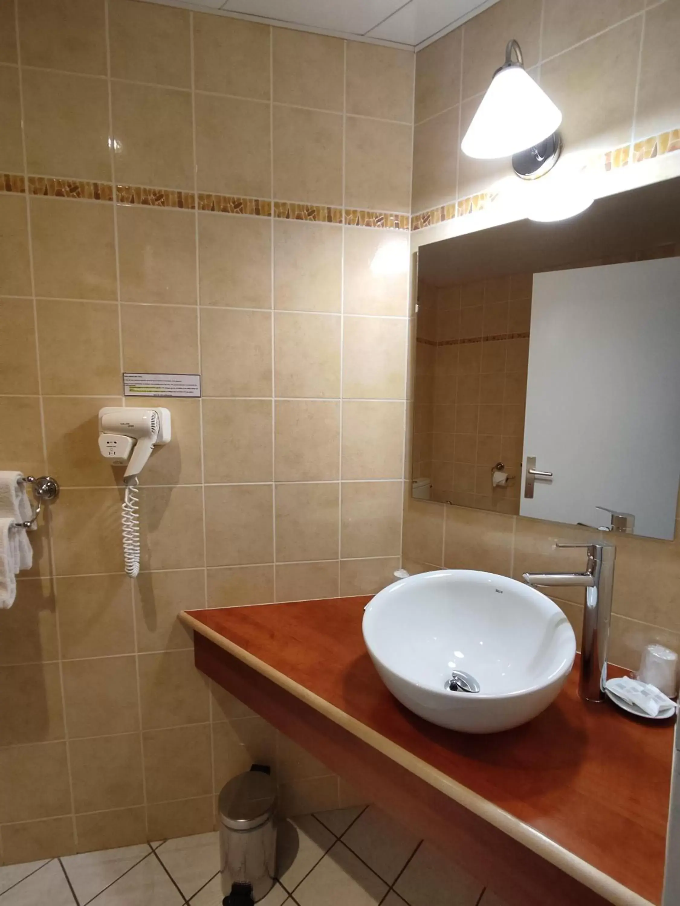 Bathroom in Hôtel Vauban