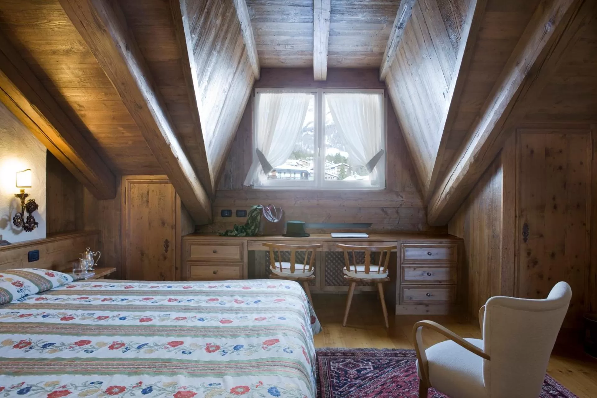 Bedroom, Bed in Hotel Cortina