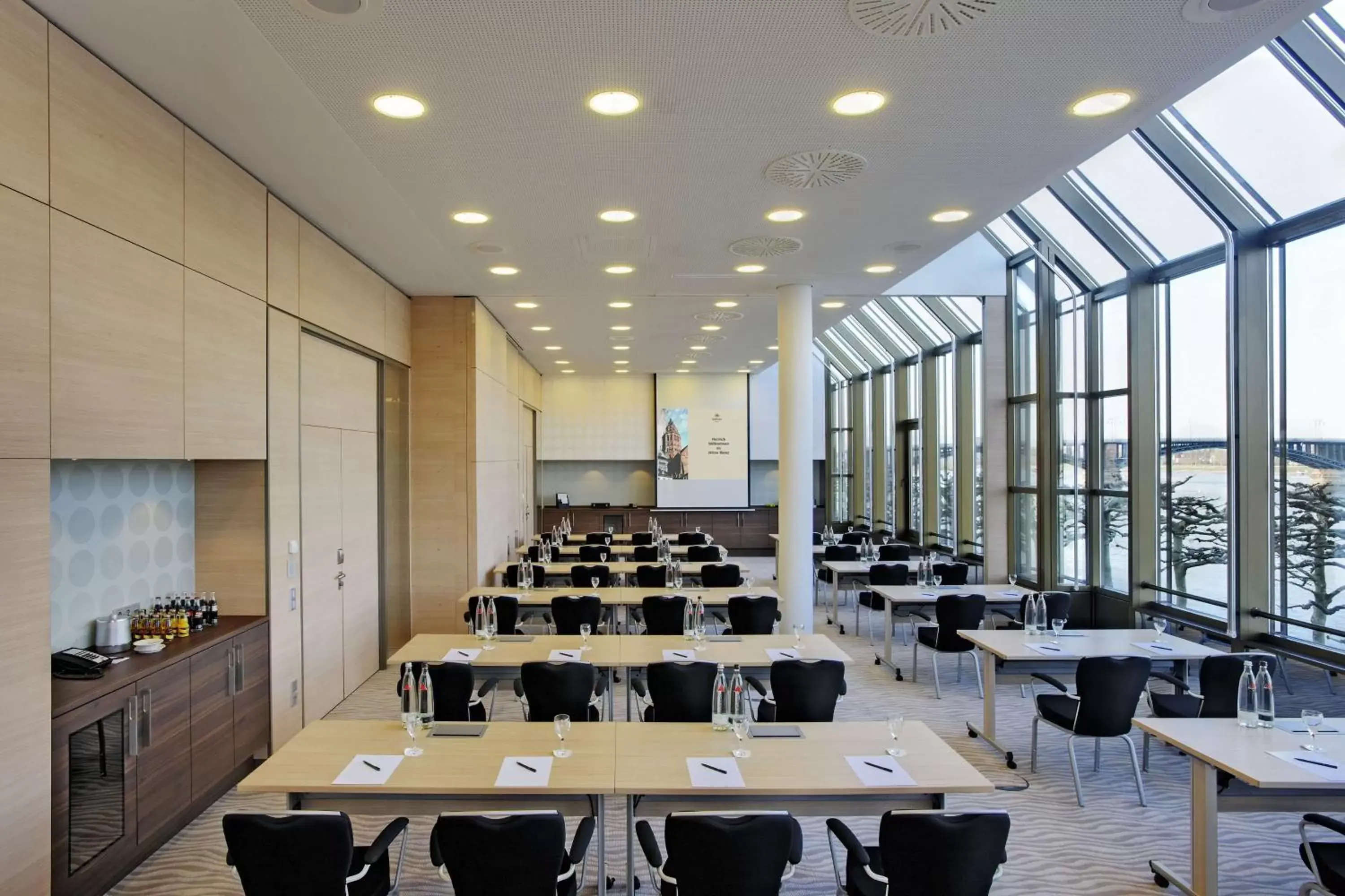 Meeting/conference room in Hilton Mainz