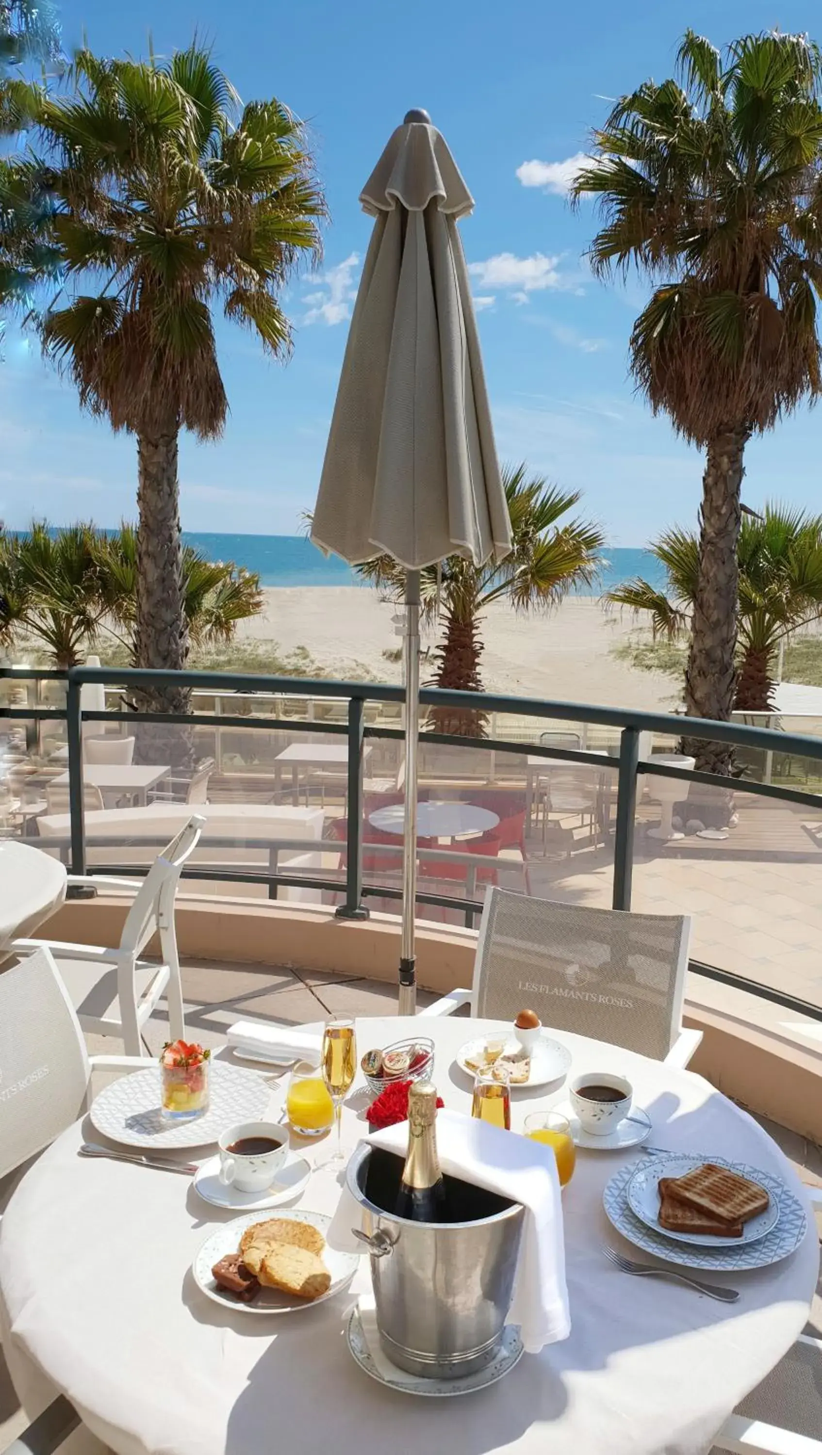 Balcony/Terrace in Grand Hôtel Les Flamants Roses Thalasso & Spa