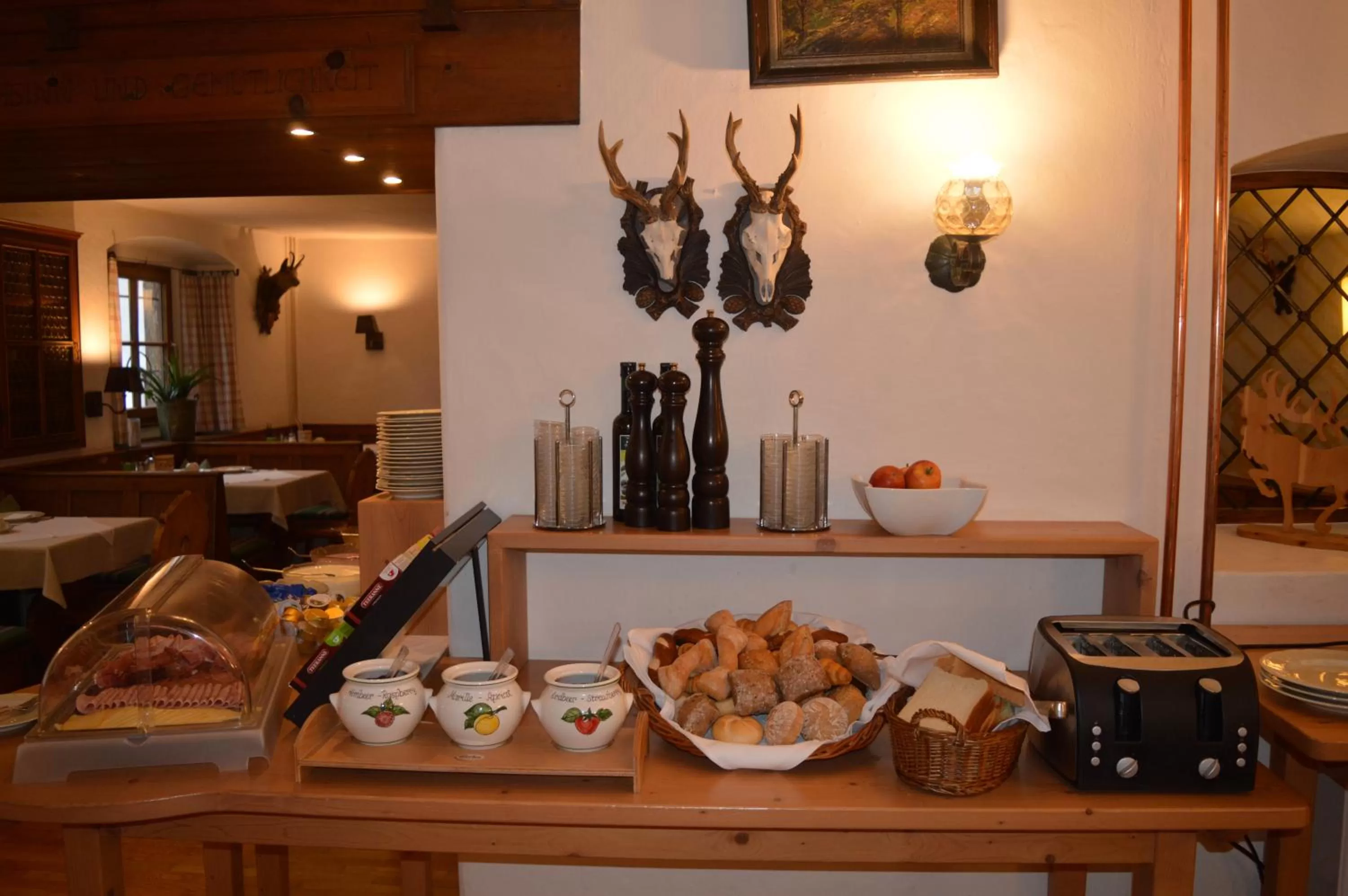 Buffet breakfast in Gasthof zum Stern