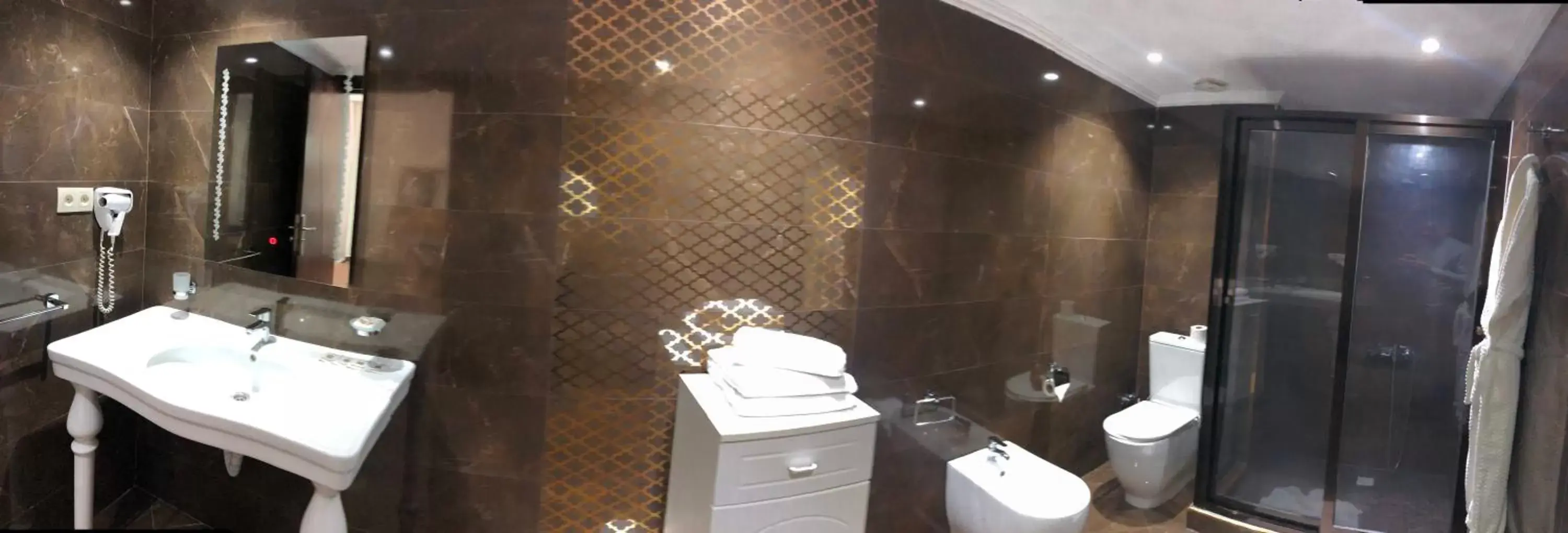 Bathroom in Dream's Hotel