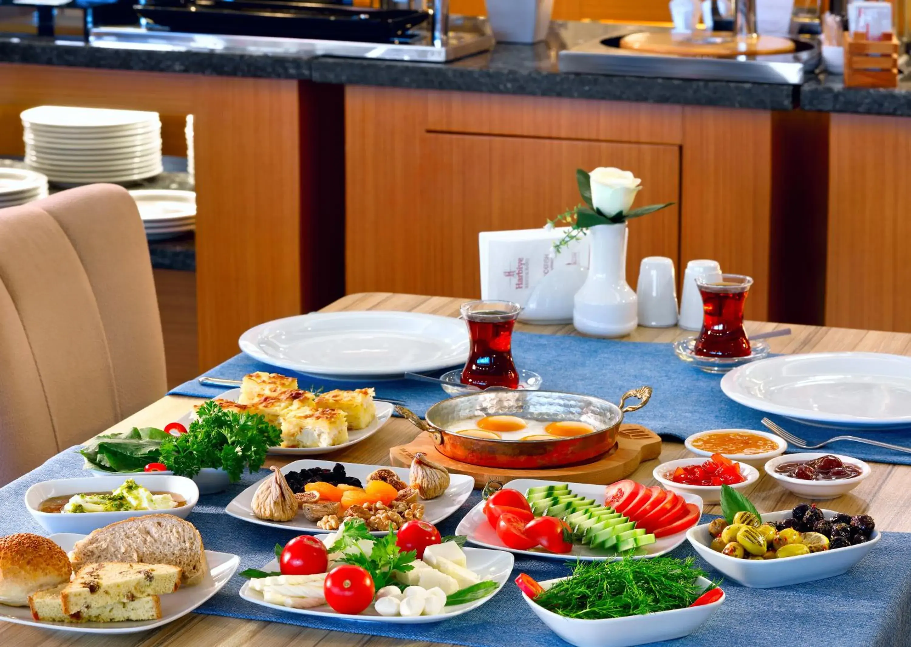 Food and drinks in The Merlot Hotel Eskisehir Food and drinks in The Merlot Hotel Eskisehir