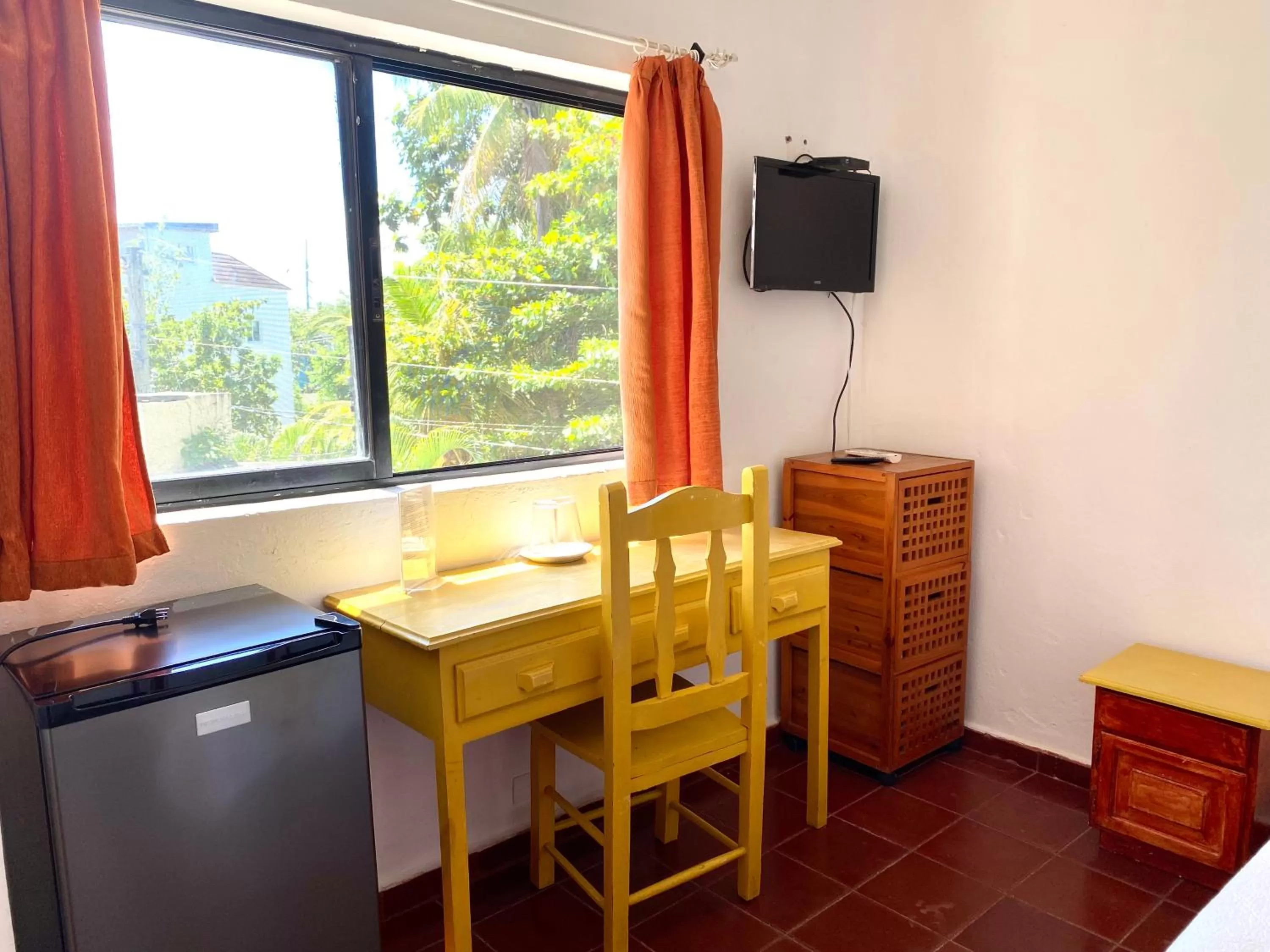 TV and multimedia in Hotel Alegria