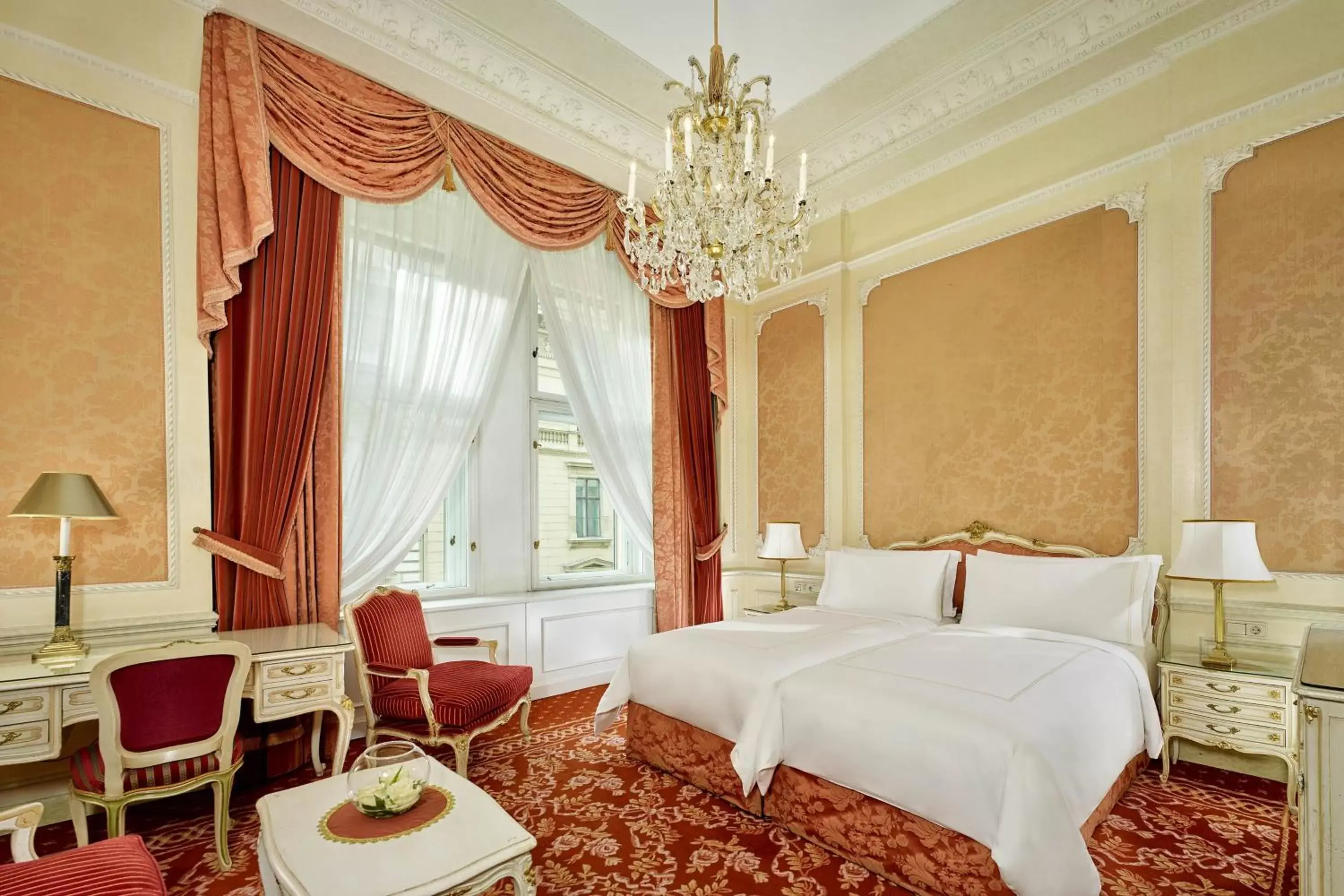 Classic Twin Room in Hotel Imperial, a Luxury Collection Hotel, Vienna Classic Twin Room in Hotel Imperial, a Luxury Collection Hotel, Vienna