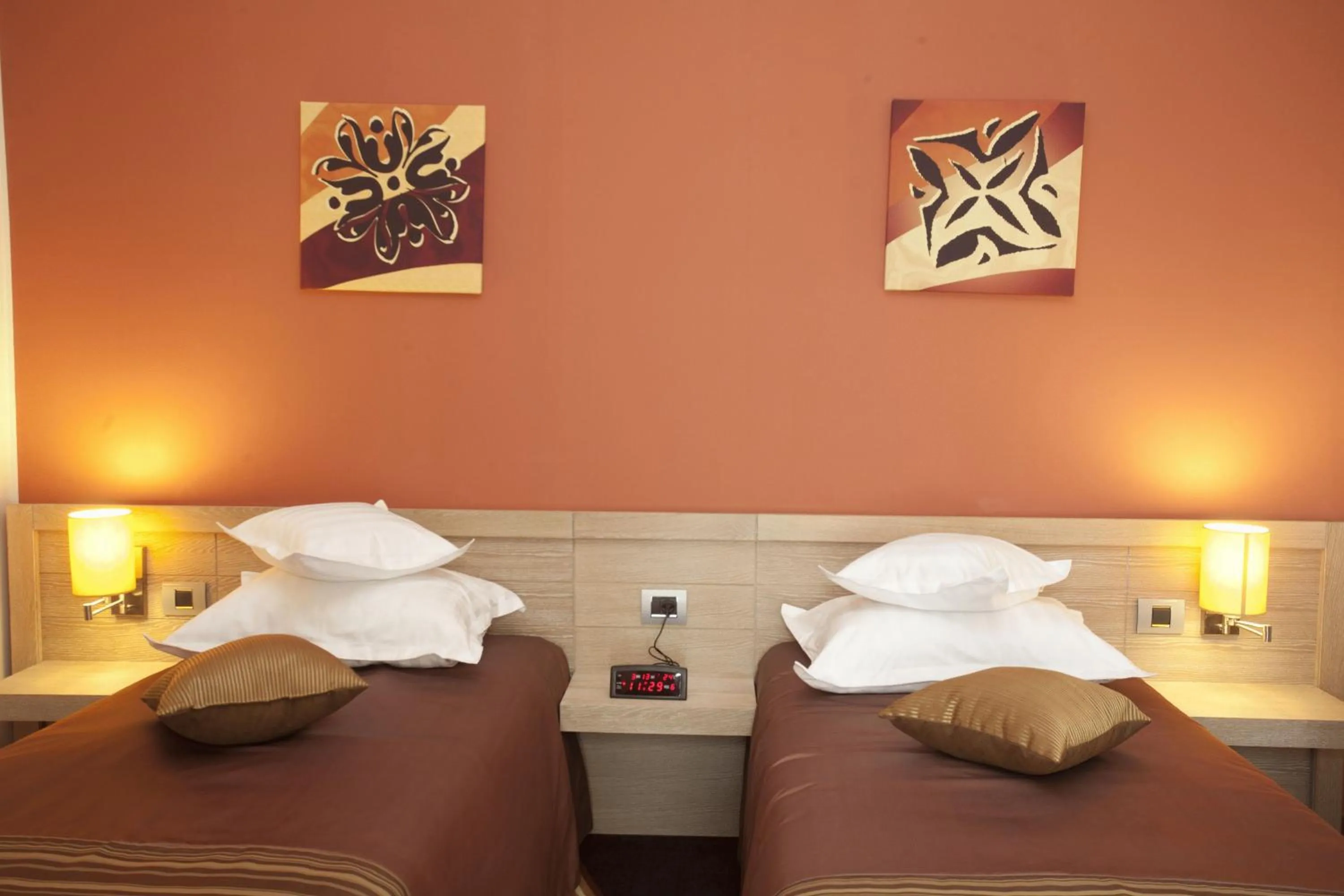 Bed in Mari Vila Hotel