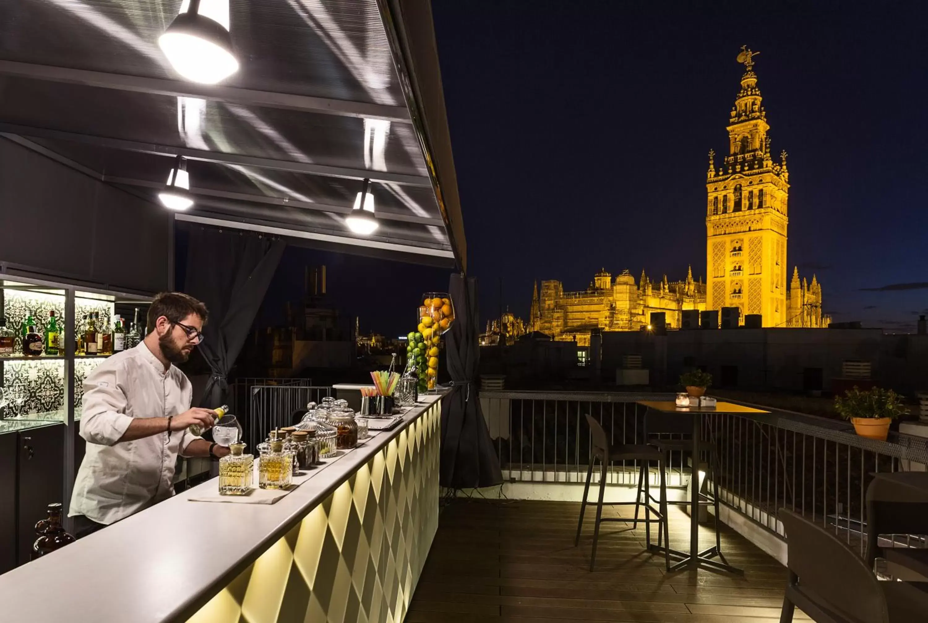 Lounge or bar, Restaurant/Places to Eat in Eurostars Sevilla Boutique