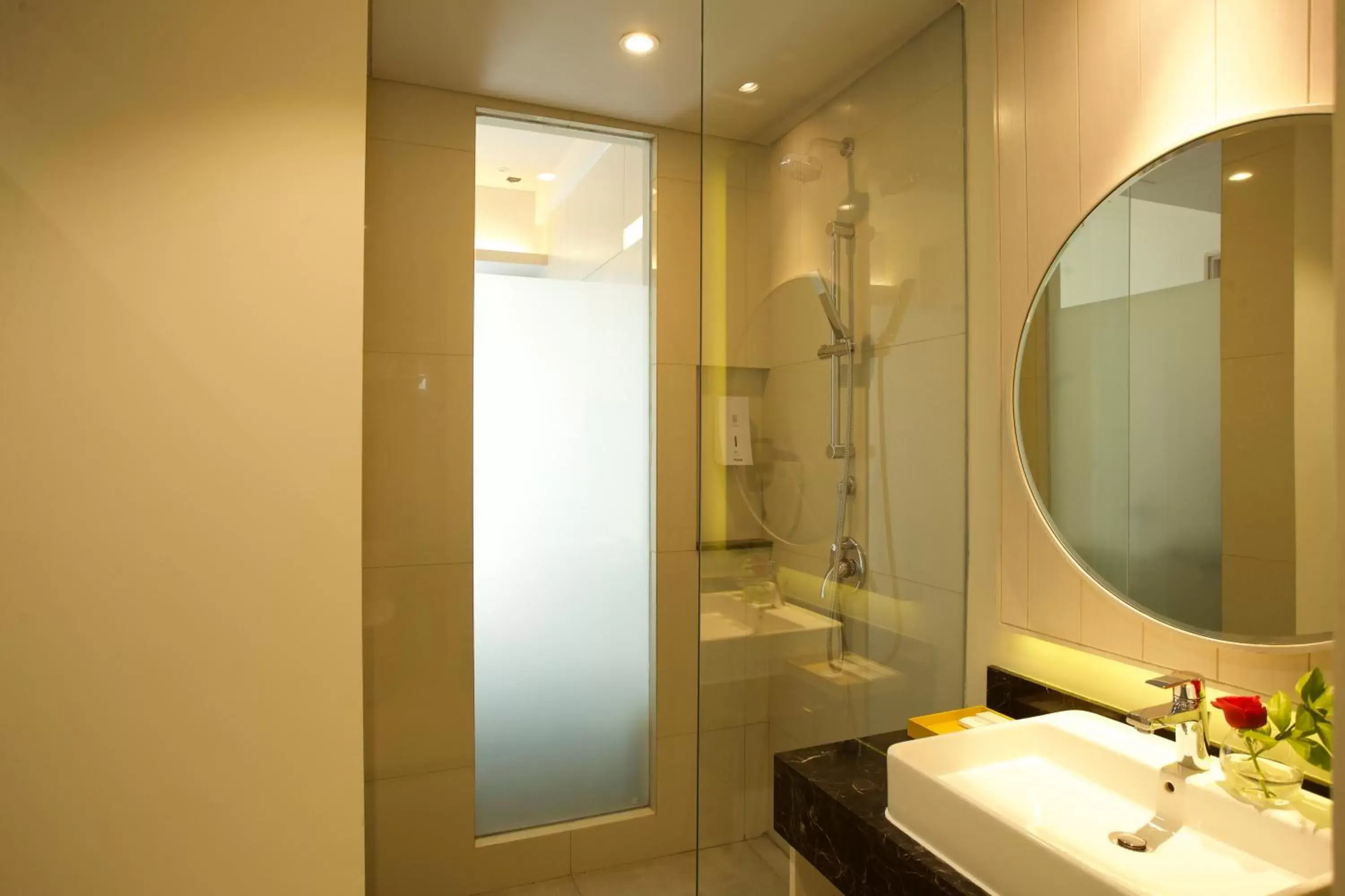 Bathroom in Swiss-Belinn Cikarang