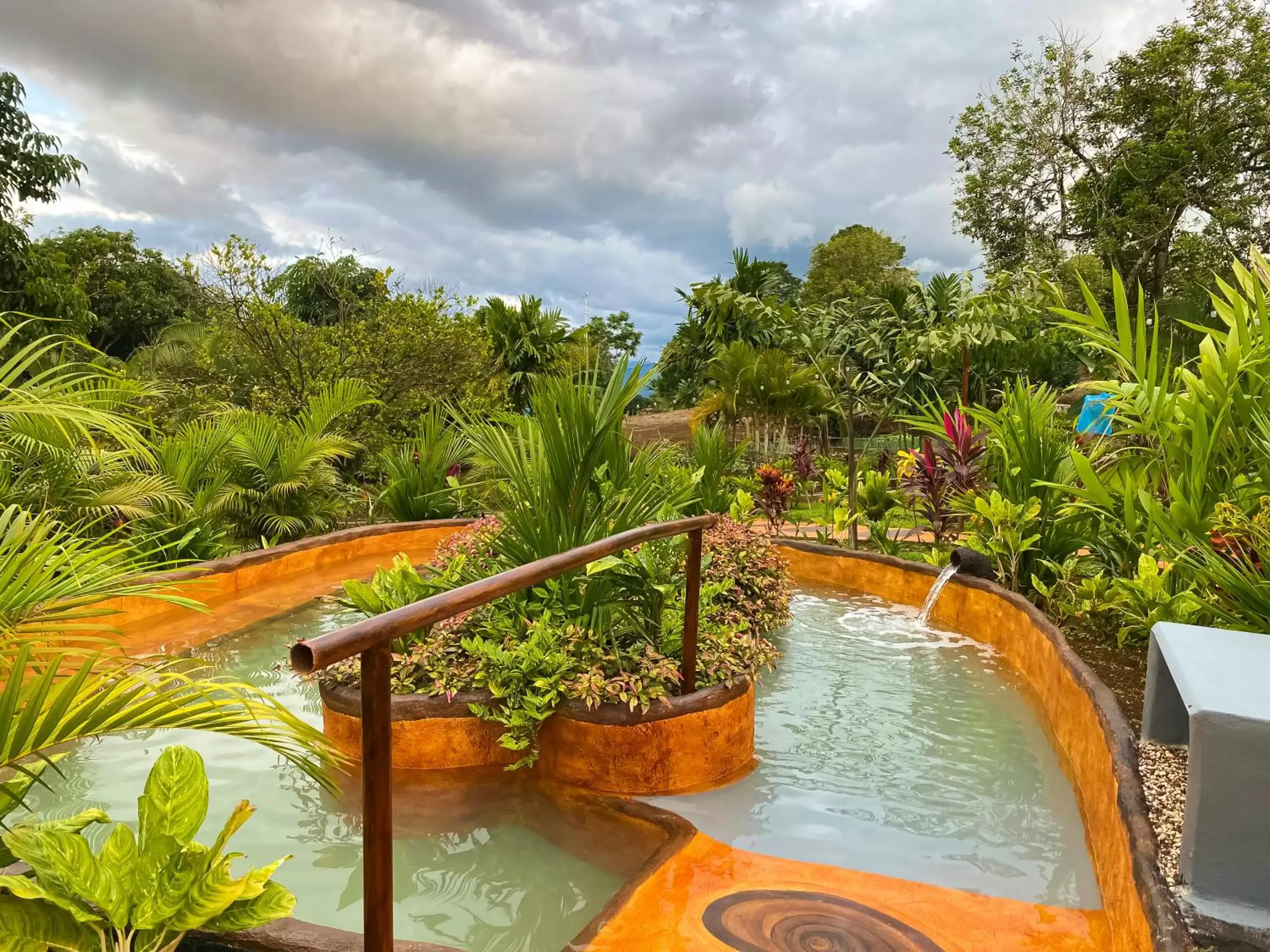 Garden, Pool View in Hotel Heliconias Nature Inn & Hot Springs