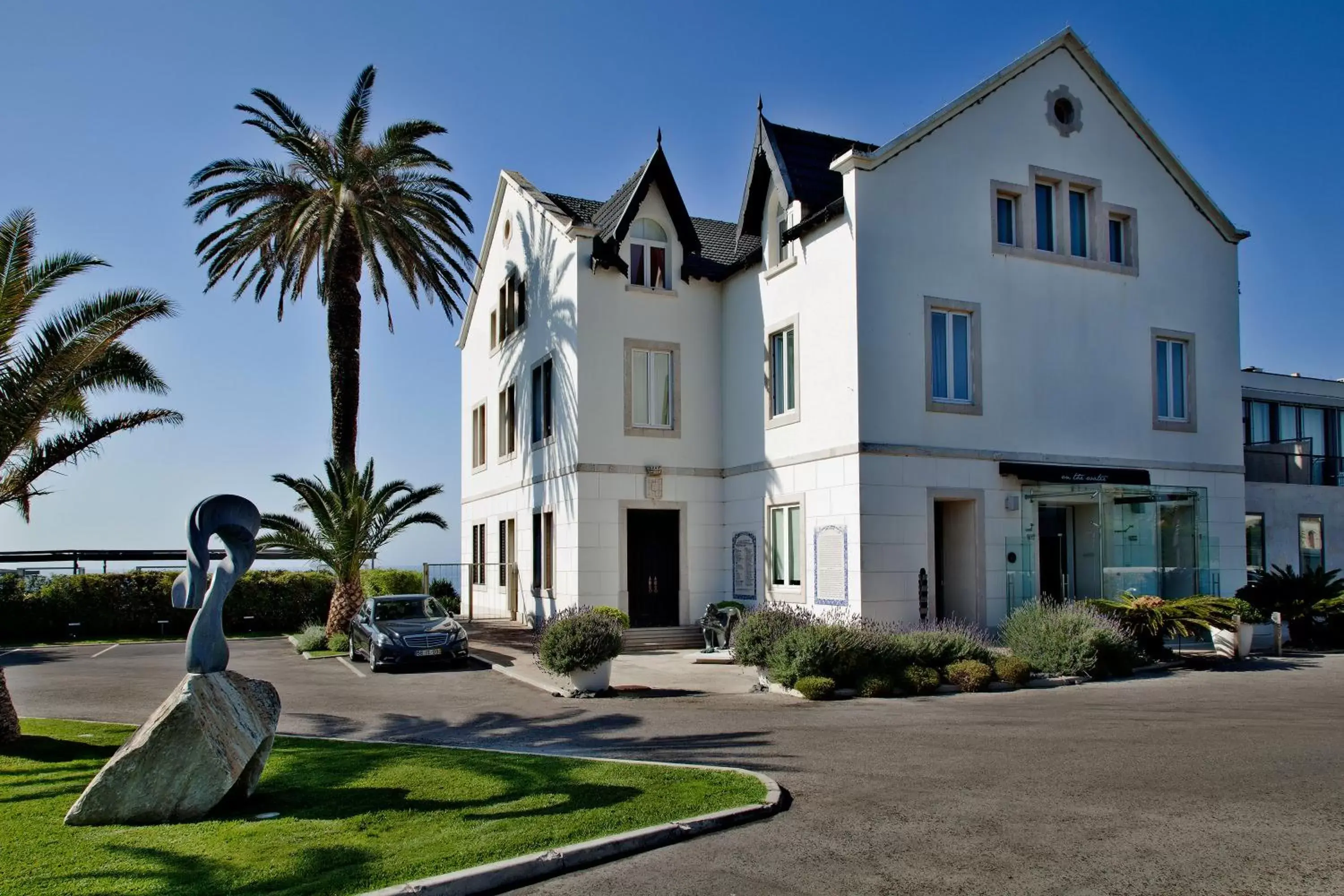 Facade/entrance, Property Building in Farol Hotel