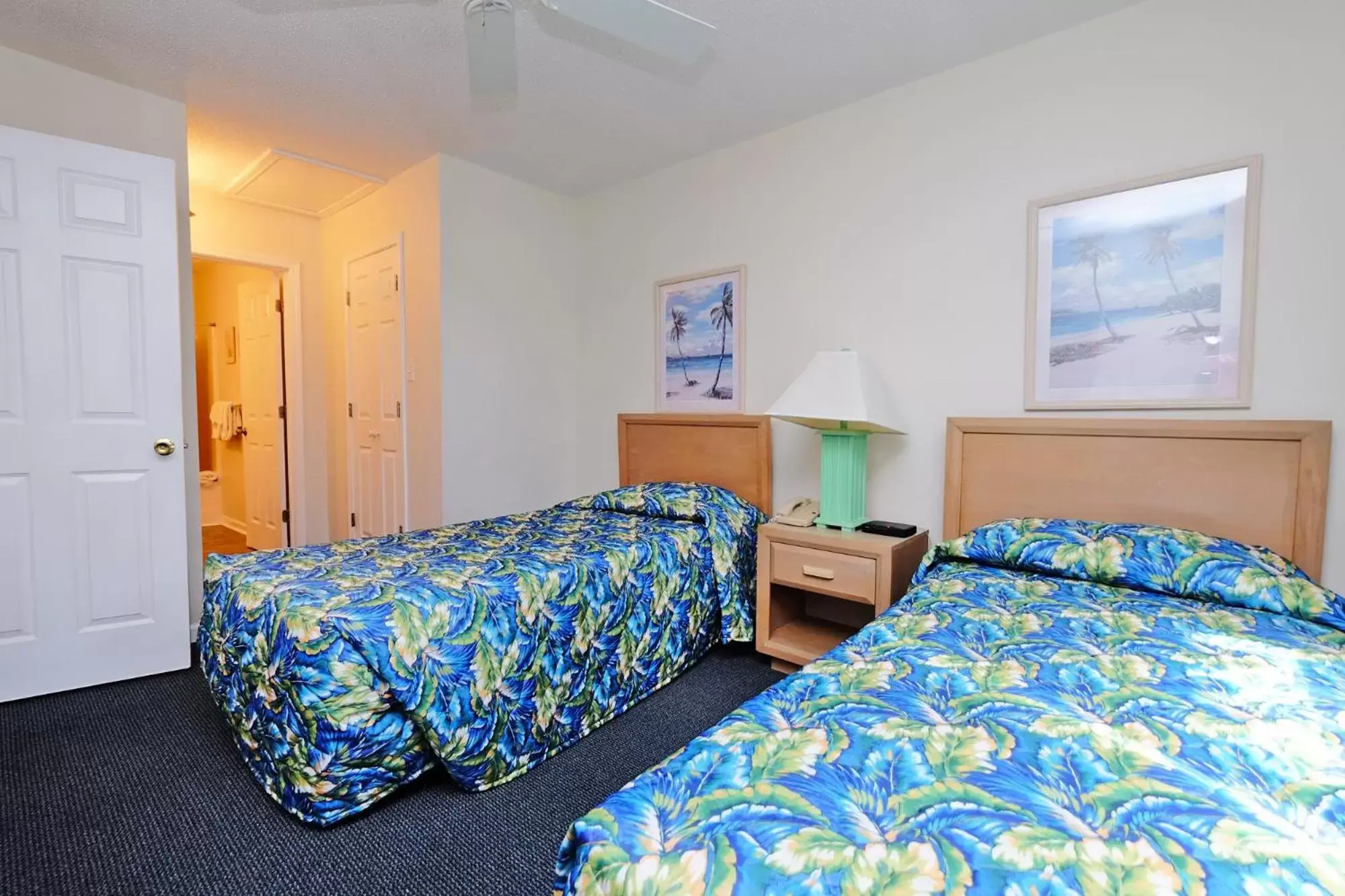 Bedroom, Bed in Beach Vacation Condos South