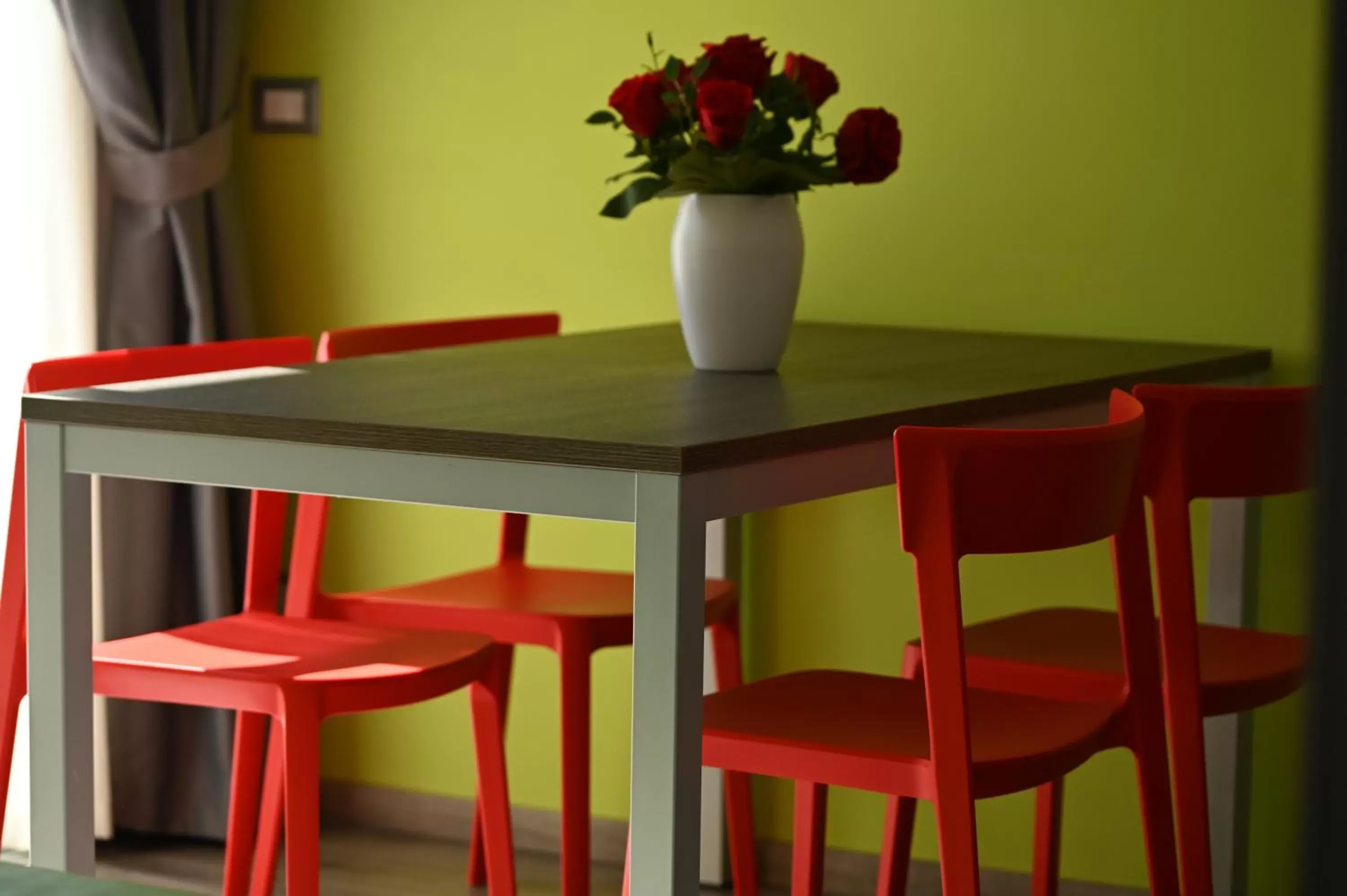 Seating area, Dining Area in Gardesana Active Apartments