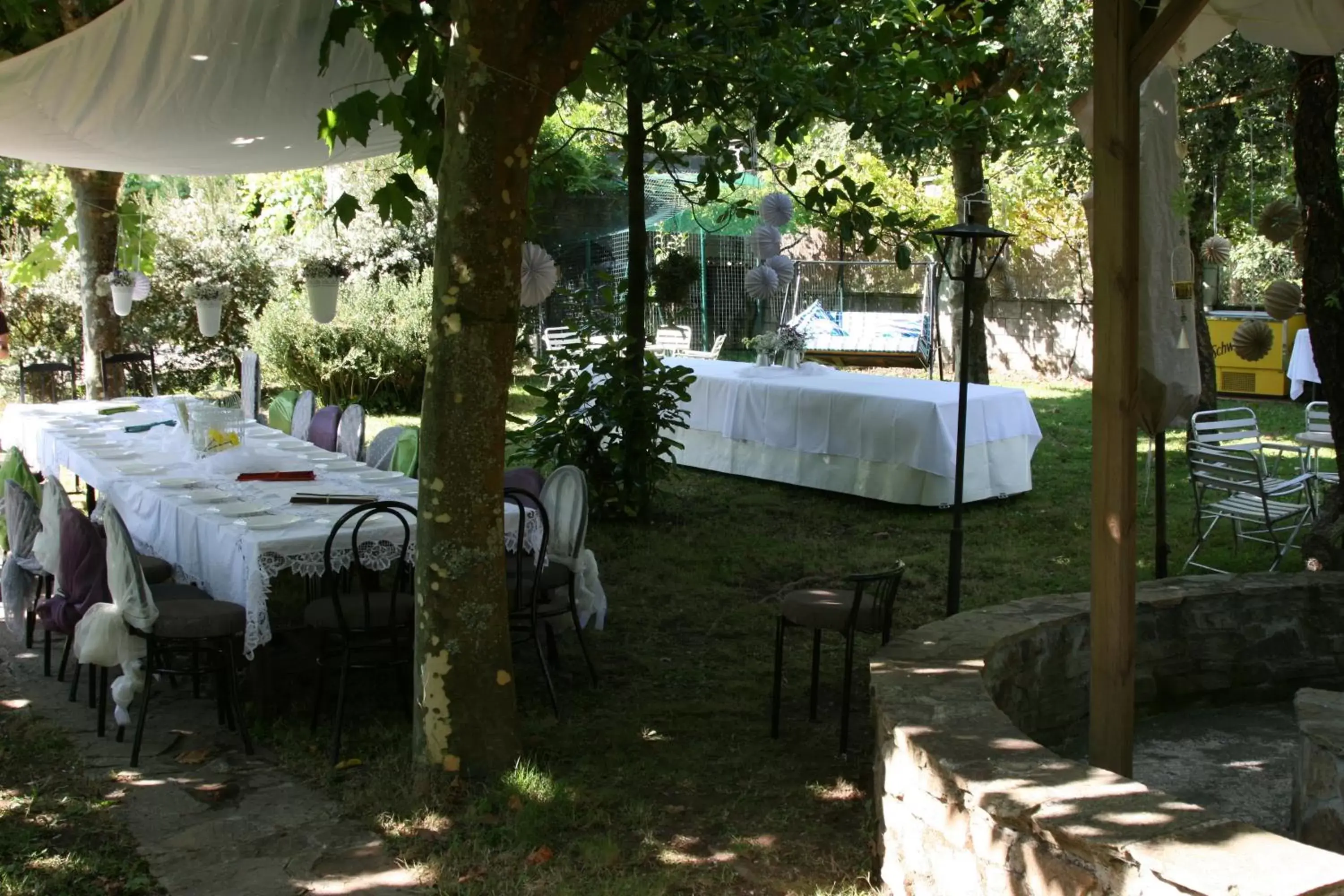 Garden, Restaurant/Places to Eat in Agro da Gandarela