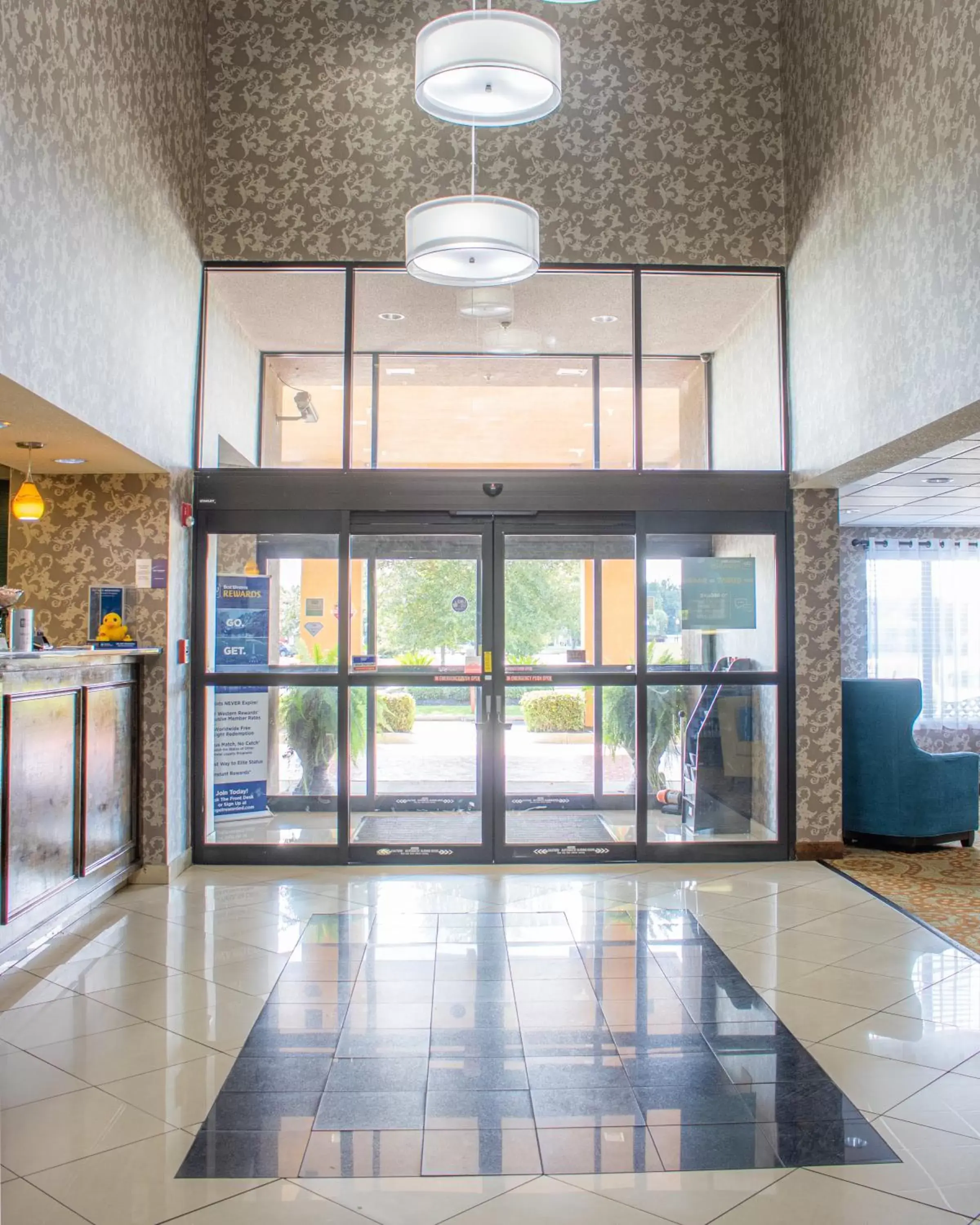 Lobby or reception in Best Western Plus Richmond Hill Inn