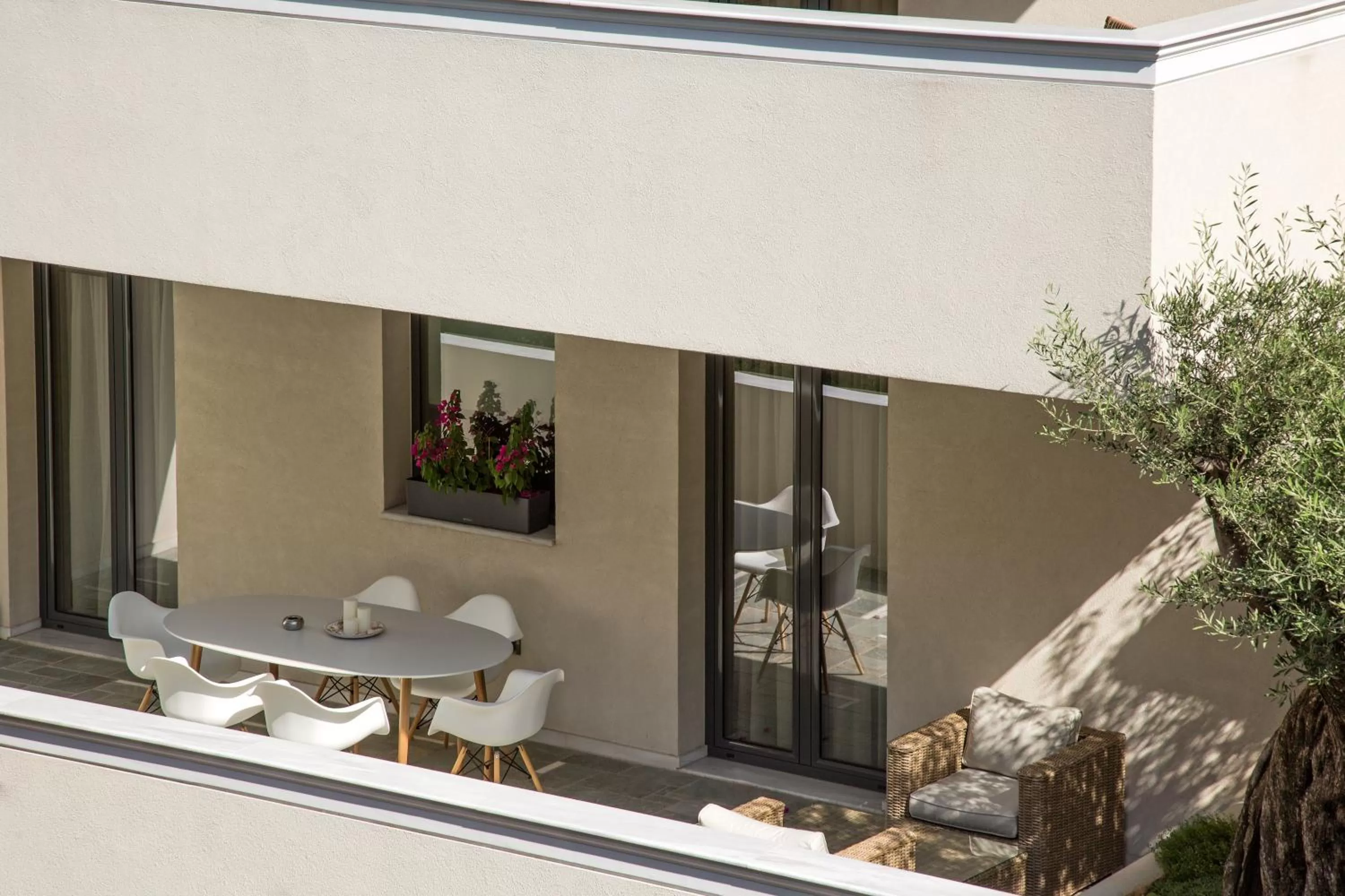 Day in Estia Boutique Apartments