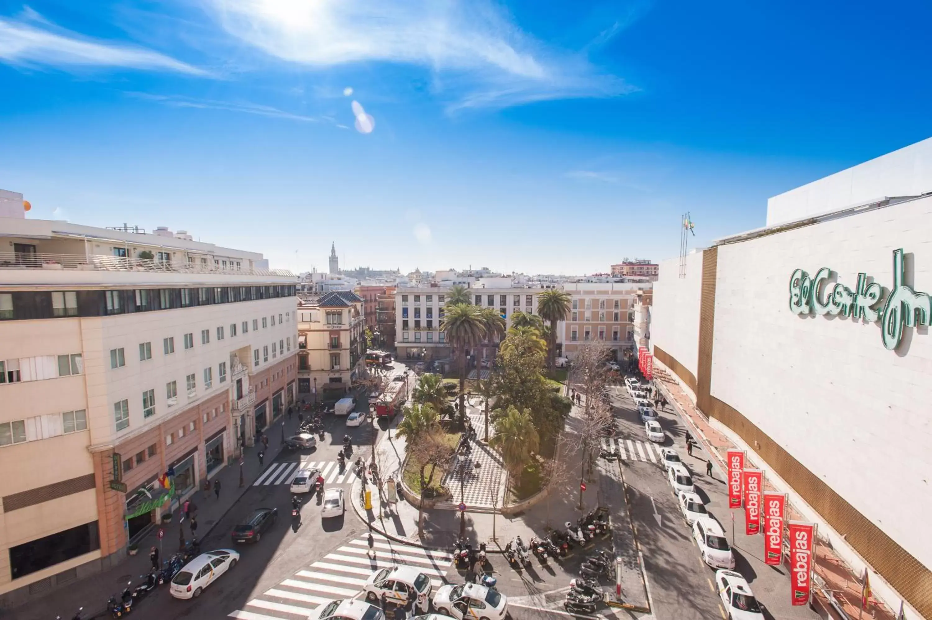 Area and facilities in Hotel América Sevilla