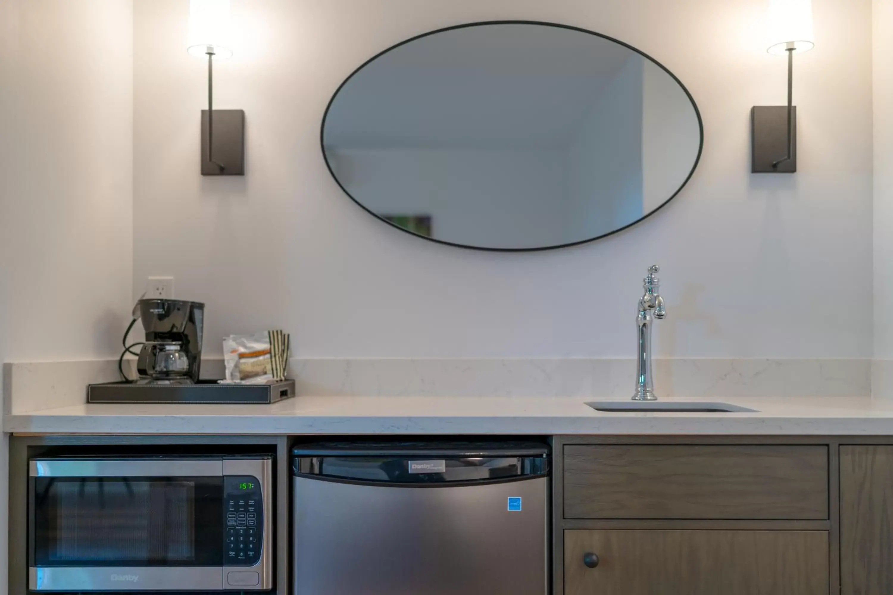 Kitchen or kitchenette, Kitchen/Kitchenette in The Inn on Pine