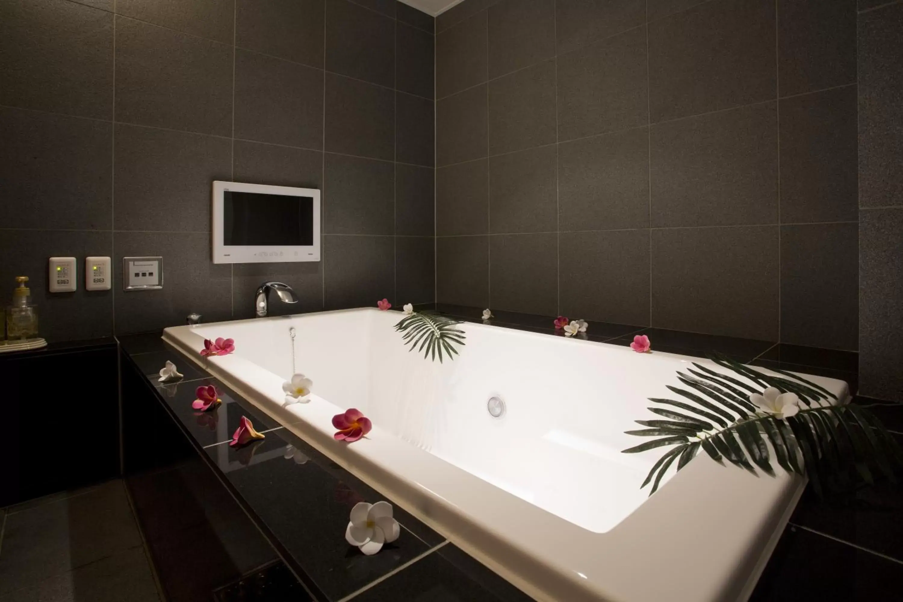 Bathroom in Hotel and Spa Lotus Modern (Adult Only)