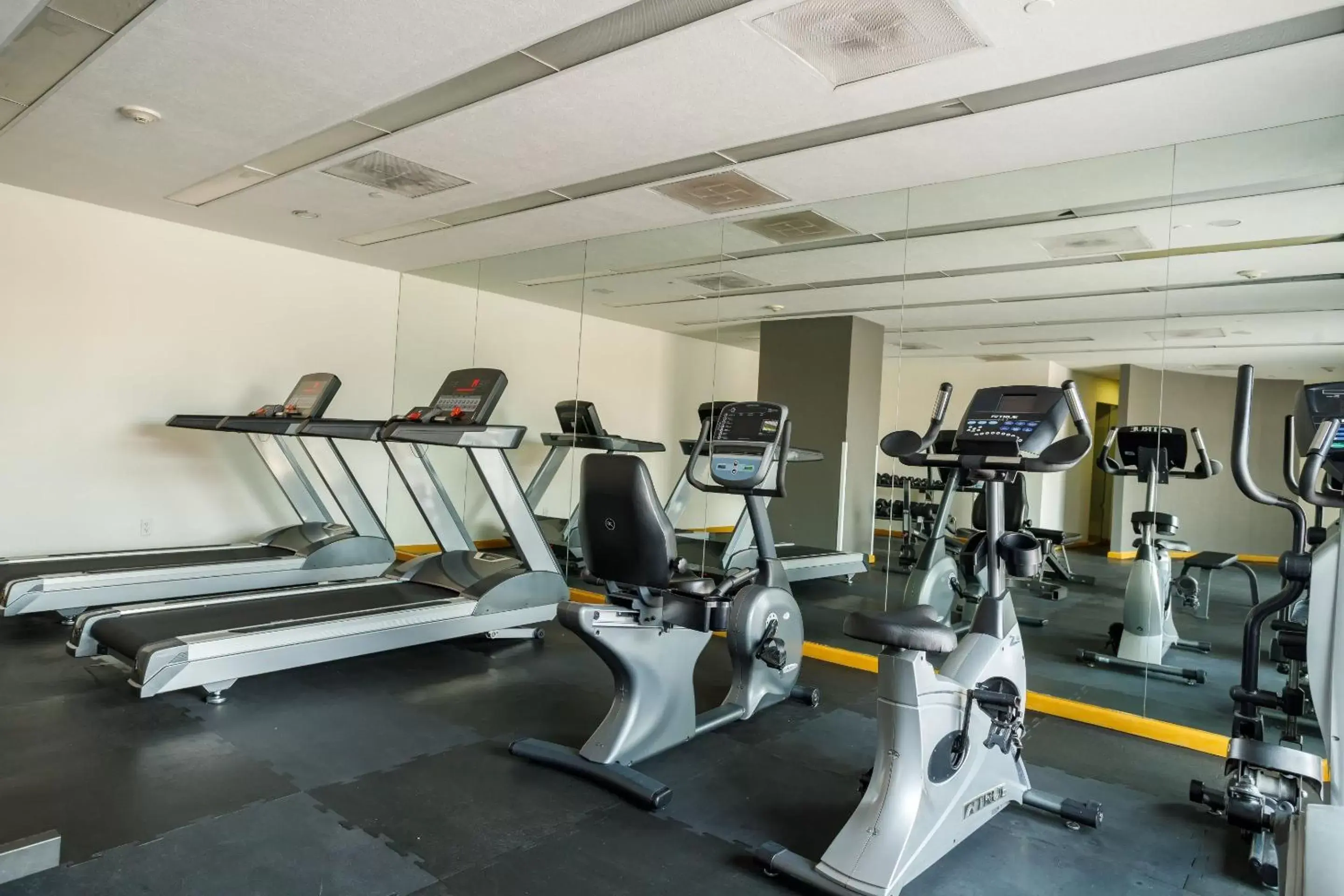 Fitness centre/facilities, Fitness Center/Facilities in Real Inn Ciudad Juarez by the USA Consulate