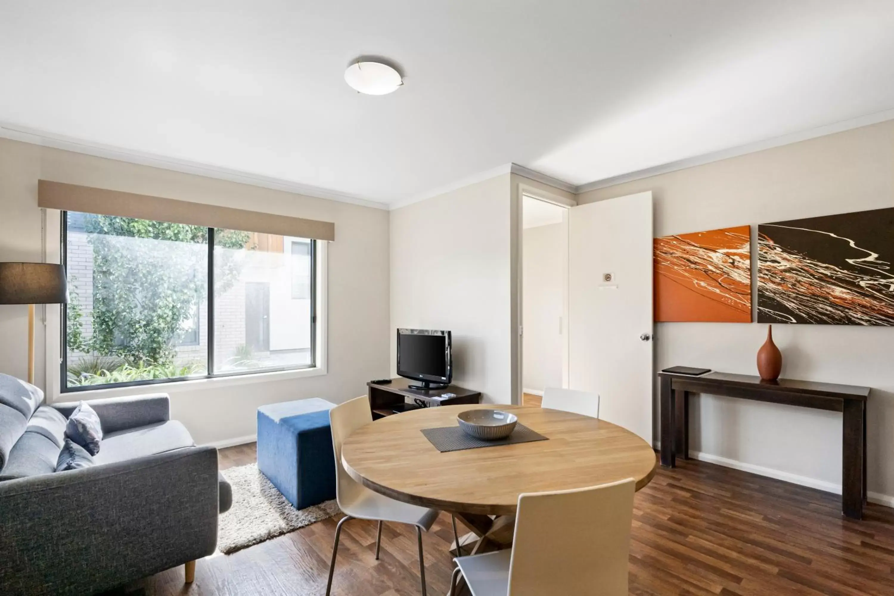 Dining Area in National Hotel Complex Bendigo