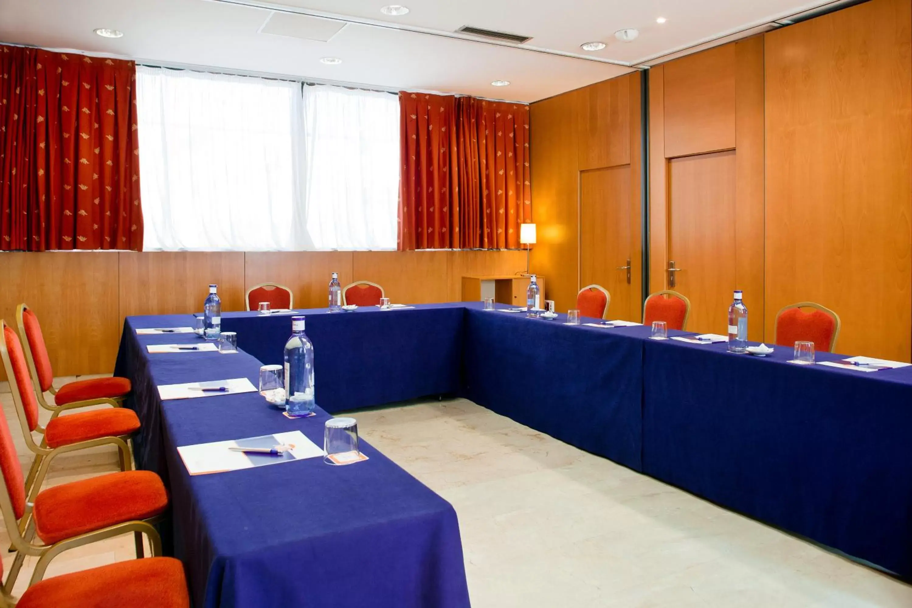 Meeting/conference room in Globales de los Reyes