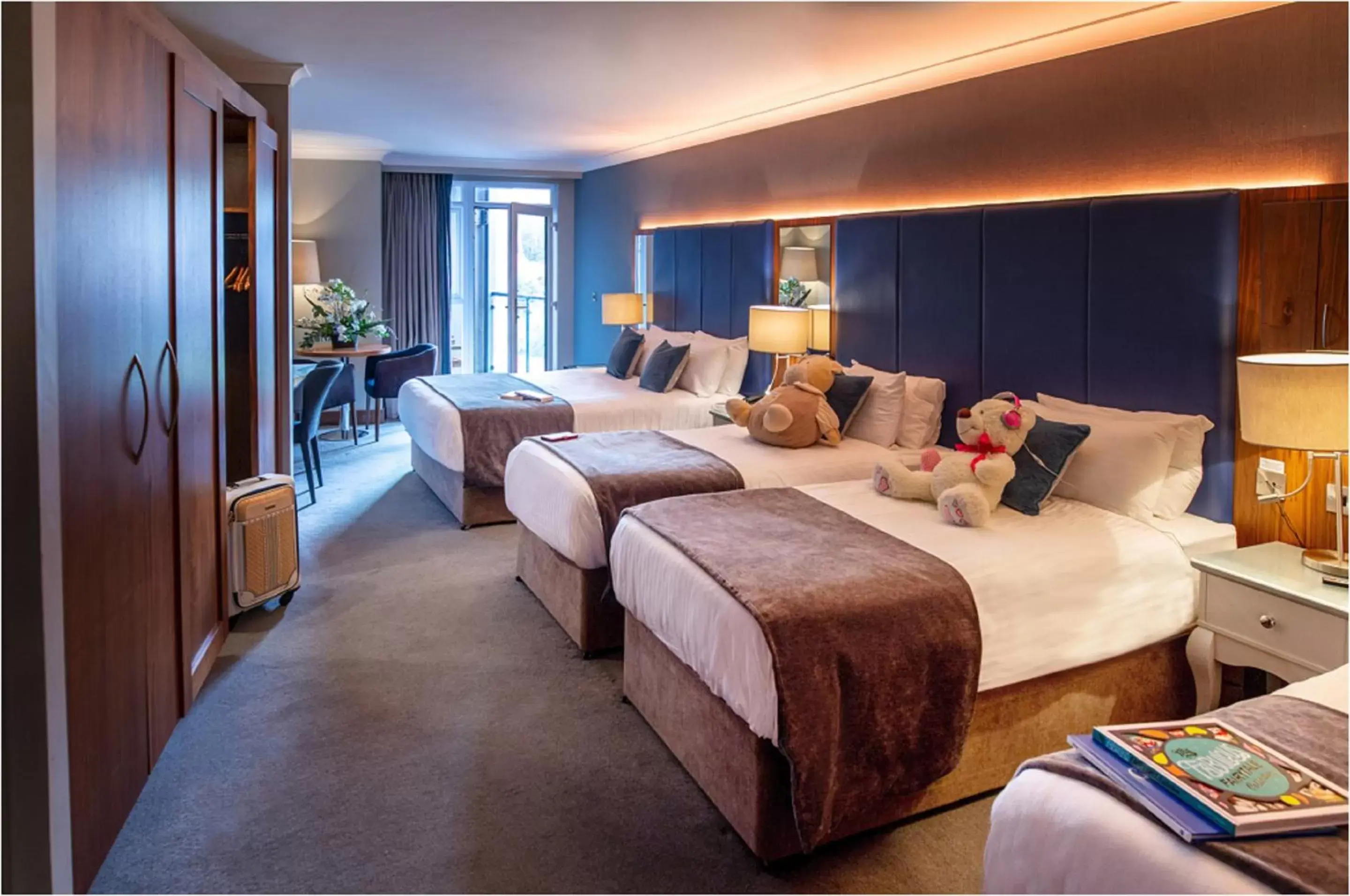Bedroom in The Riverside Park Hotel