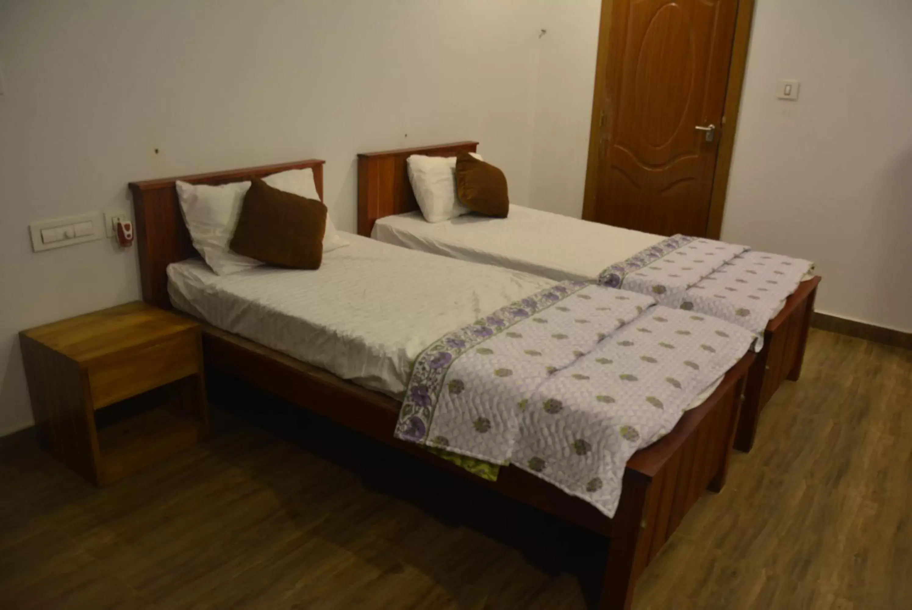 Standard King Room in White Shell Standard King Room in White Shell