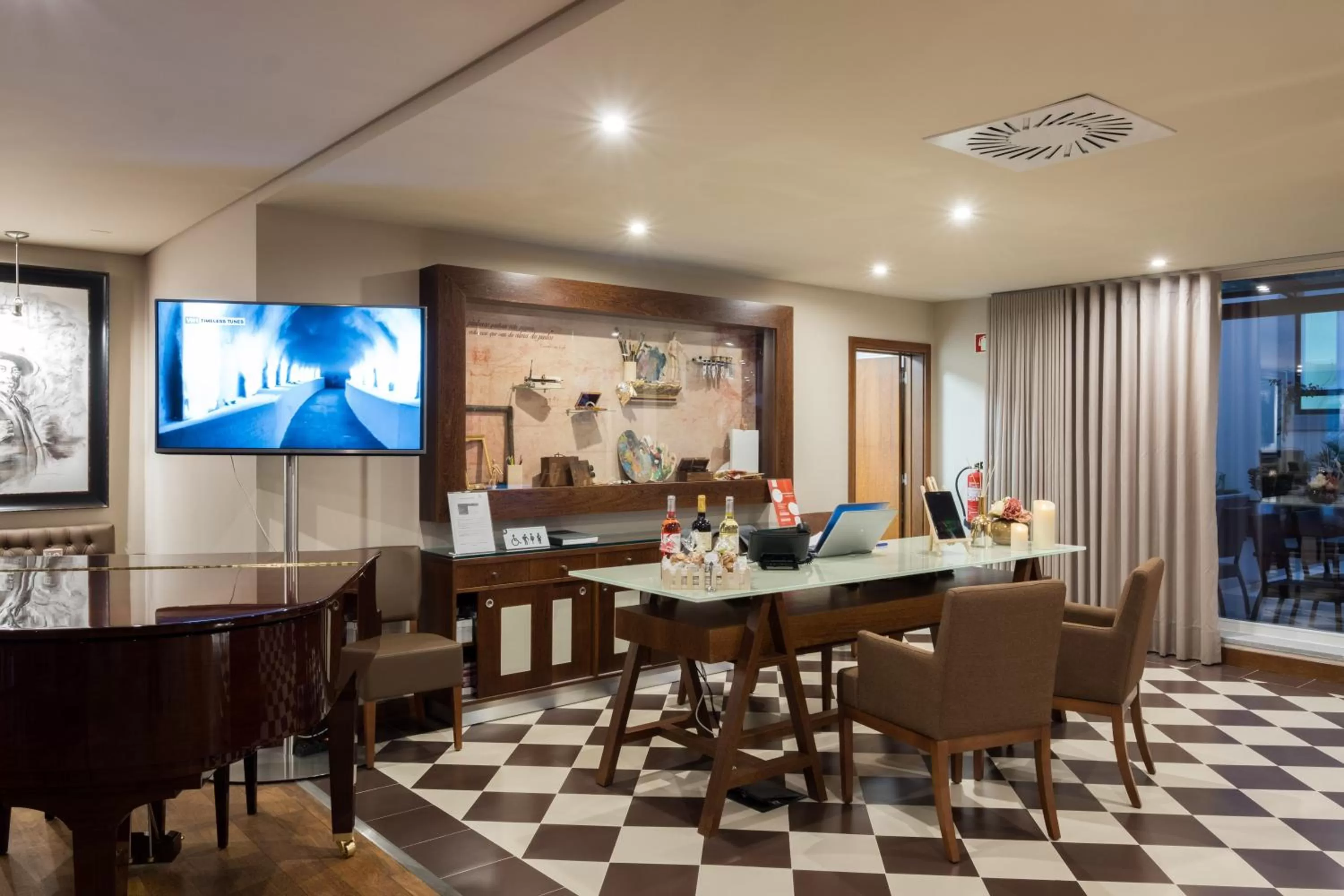 Lobby or reception in Vila Gale Porto Ribeira