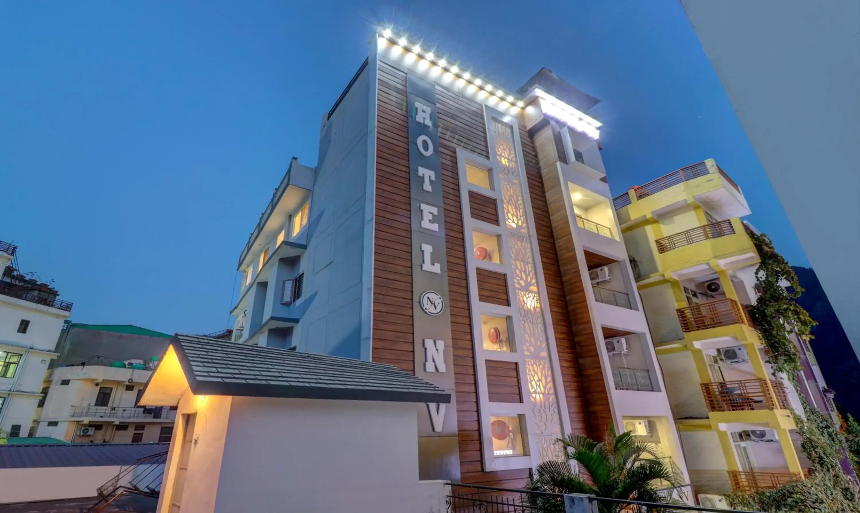 Property building in Itsy Hotels NV, Tapovan Property building in Itsy Hotels NV, Tapovan