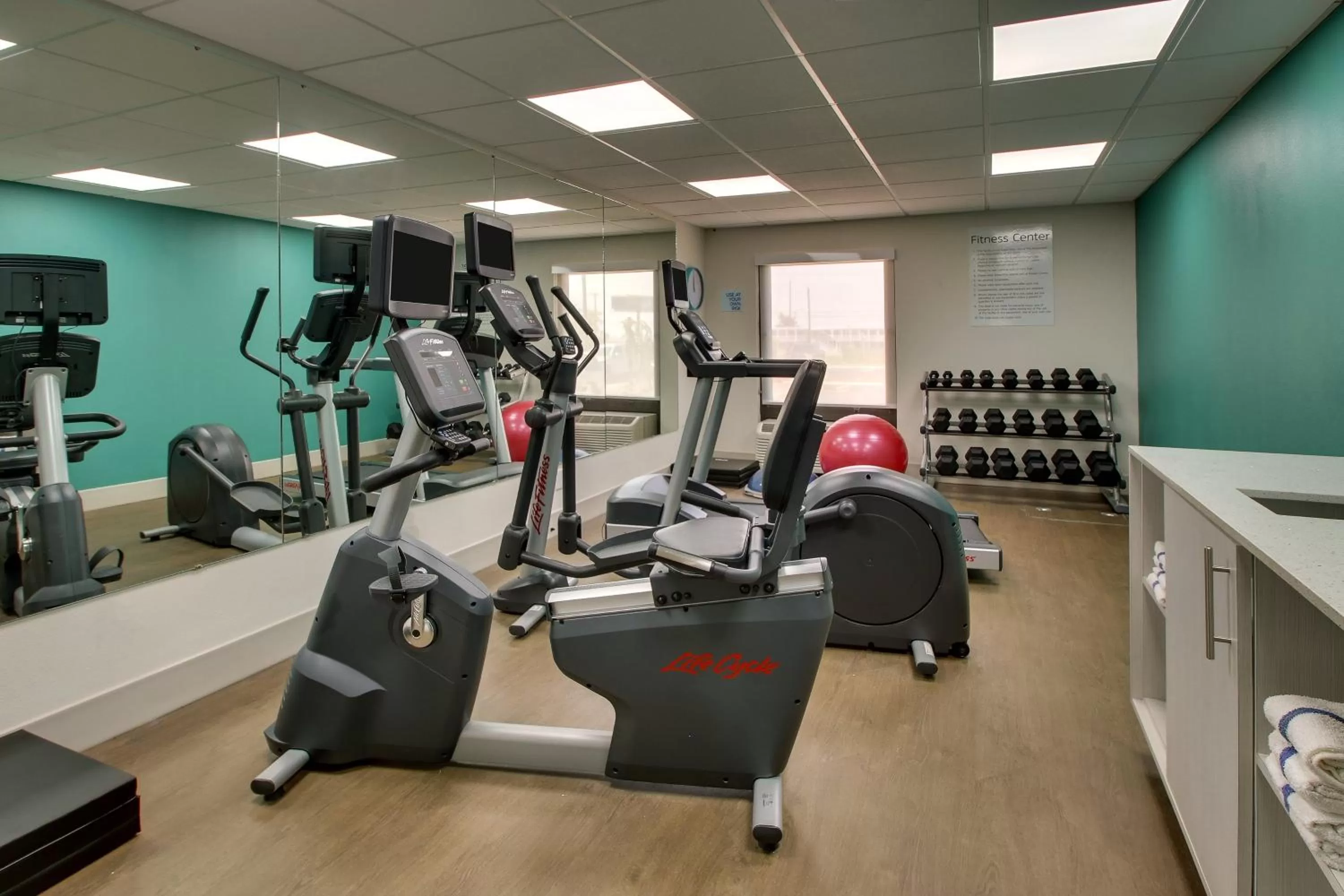 Fitness centre/facilities in Holiday Inn Express Atlantic City W Pleasantville by IHG
