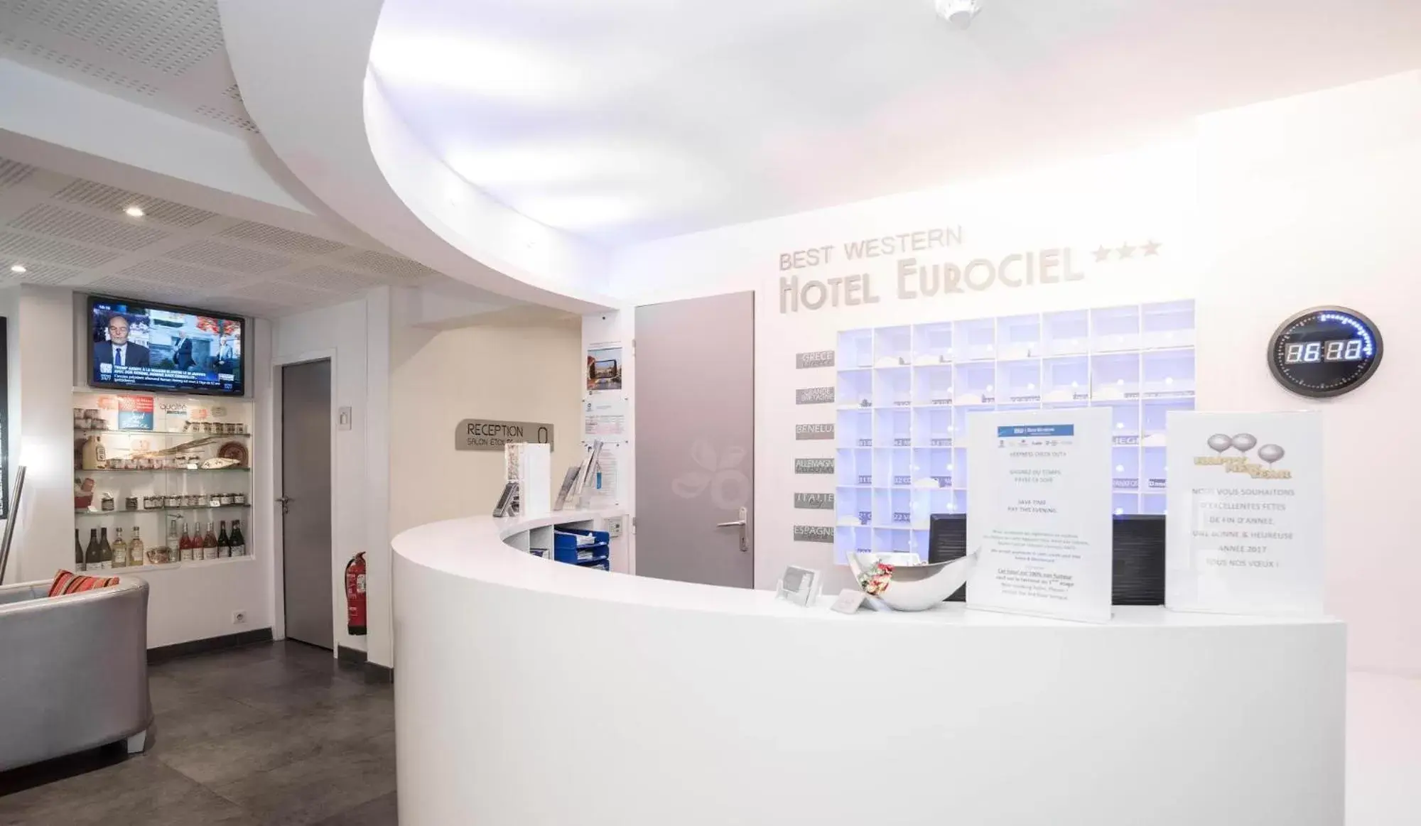 Lobby or reception, Lobby/Reception in Privilège Hôtel & Apparts Eurociel Centre Comédie
