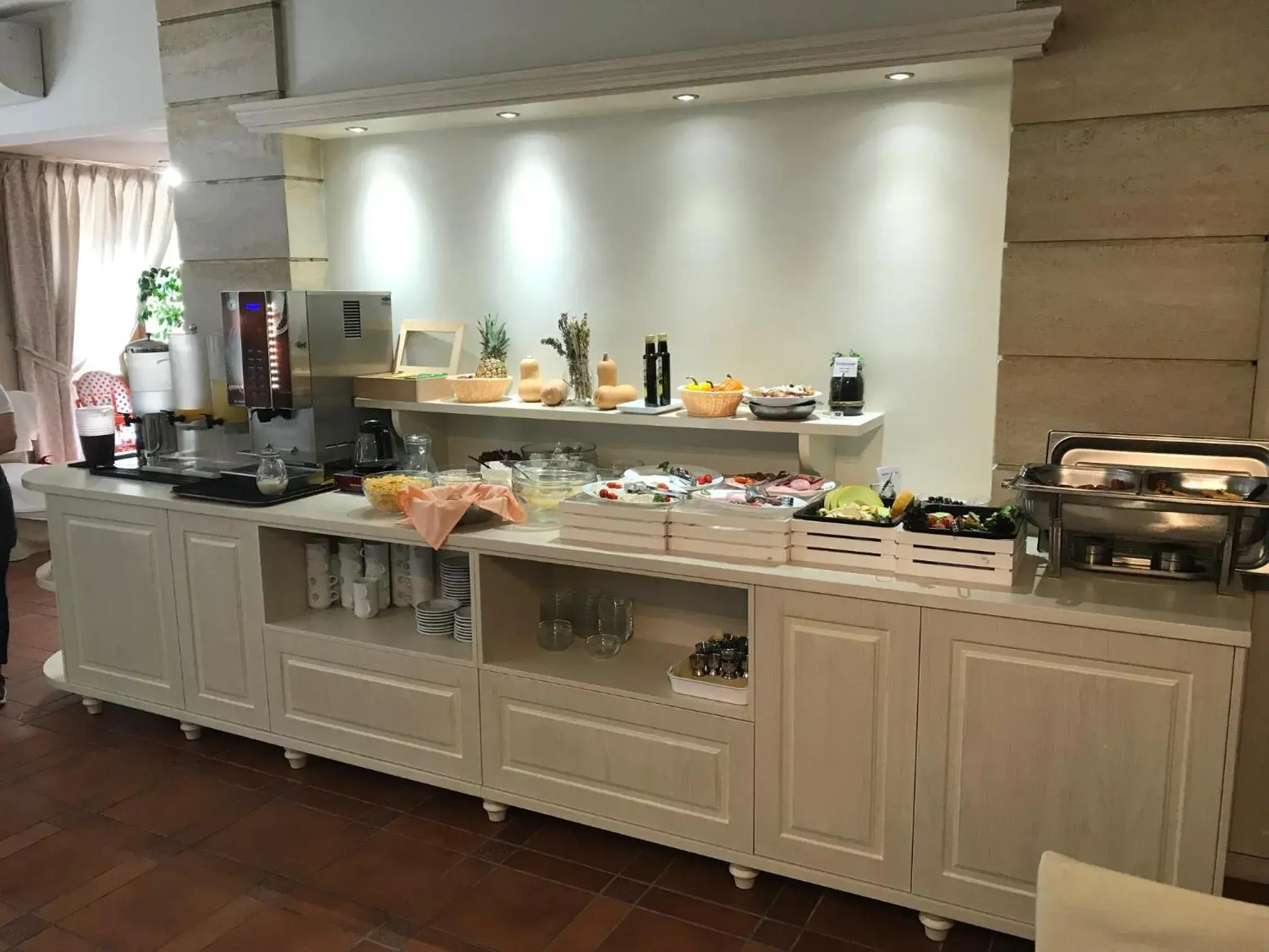 Buffet breakfast in Fortezza Hotel