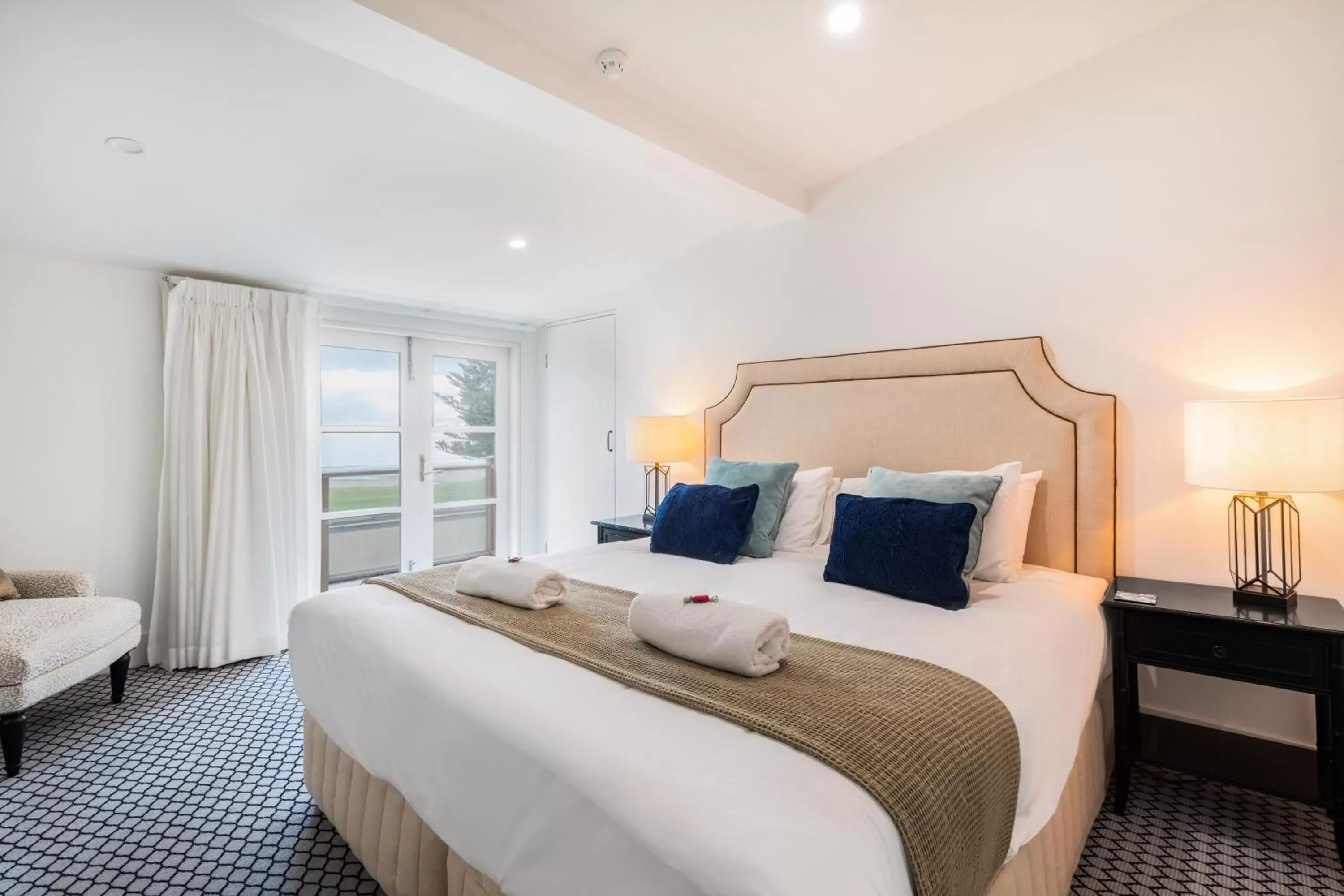 Bedroom, Bed in Seahorse Inn Hotel & Villas