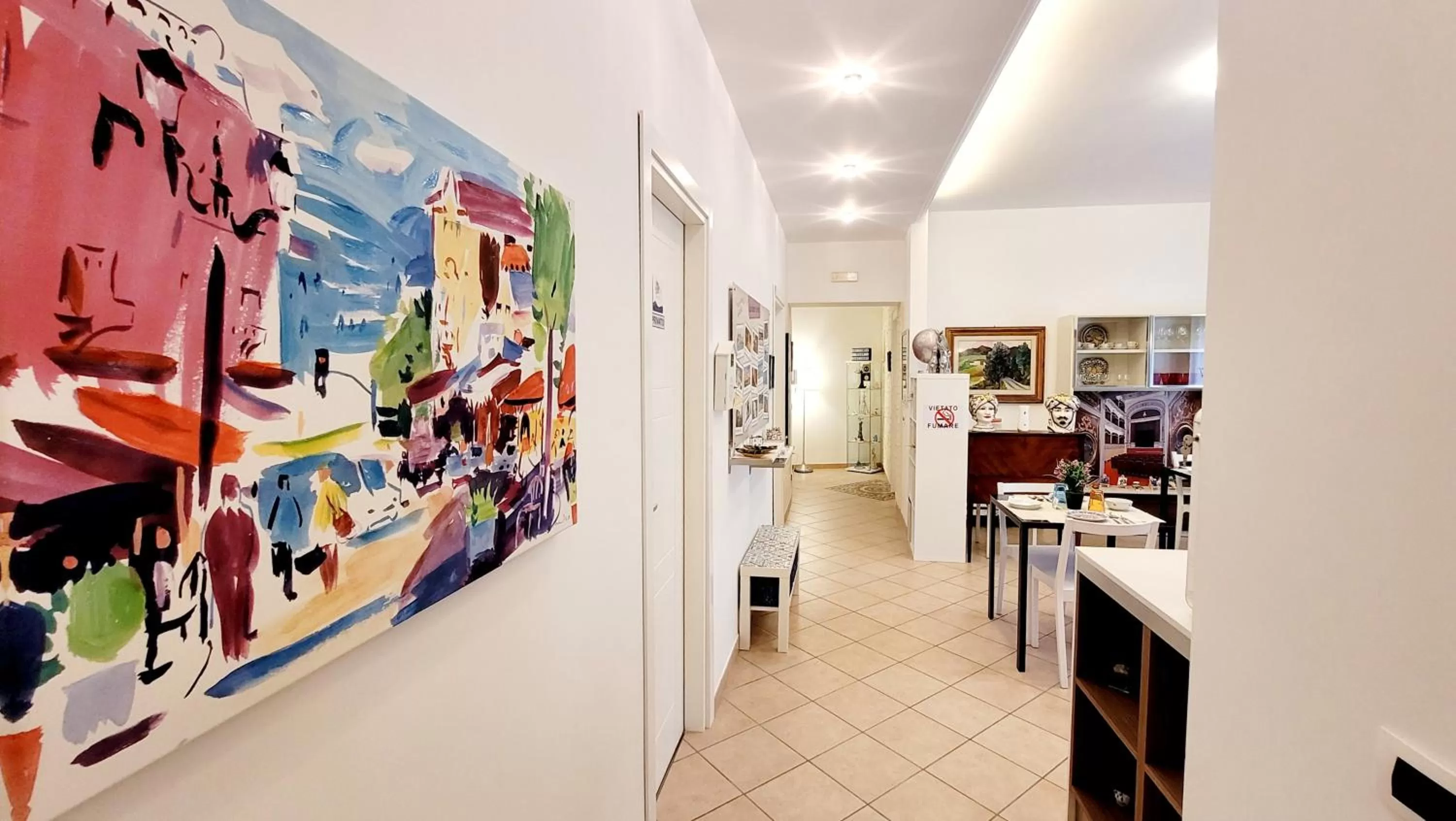 Kitchen or kitchenette in Melody Room