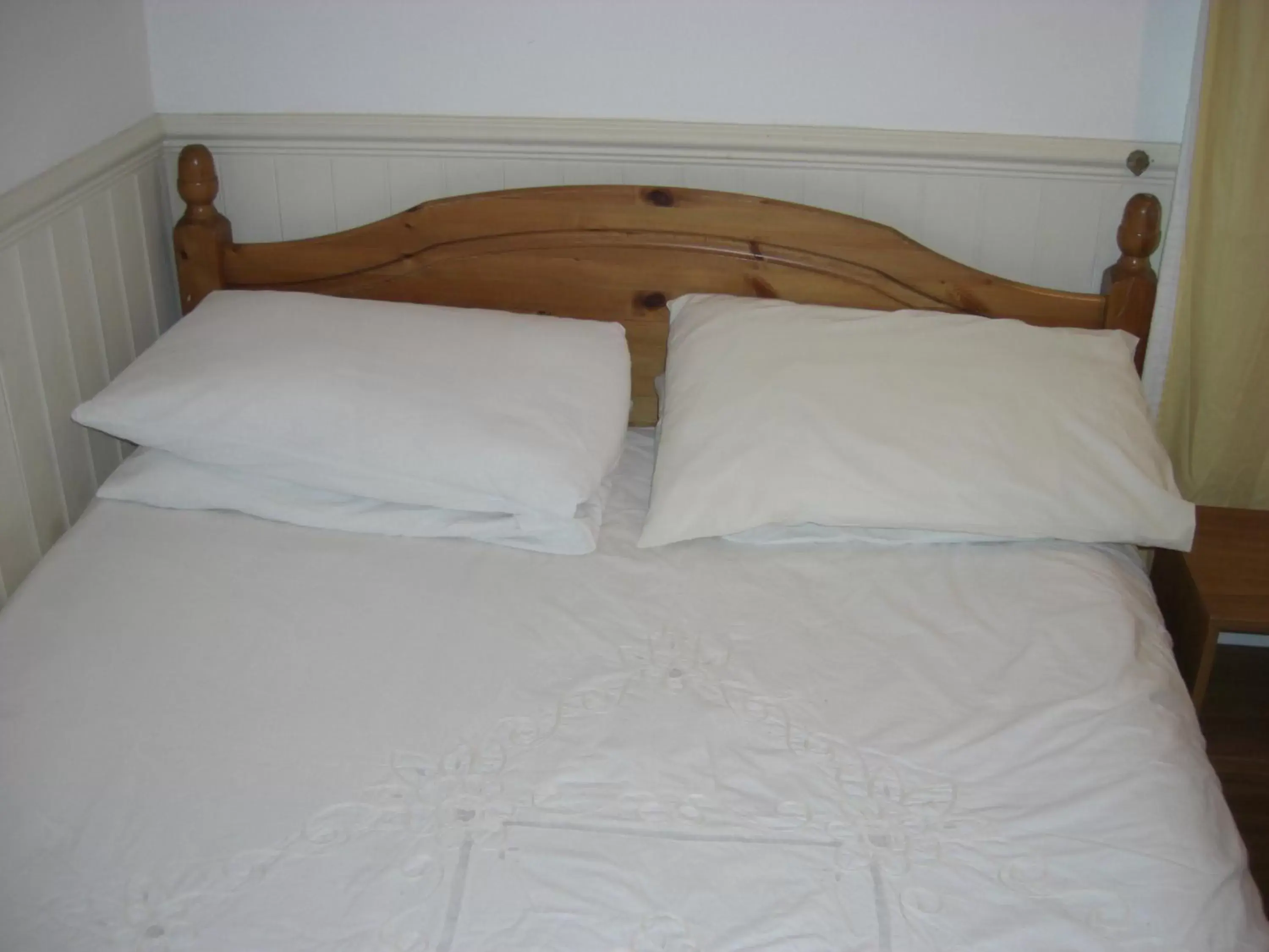 Bed in Lynebank House Hotel, Bed & Breakfast