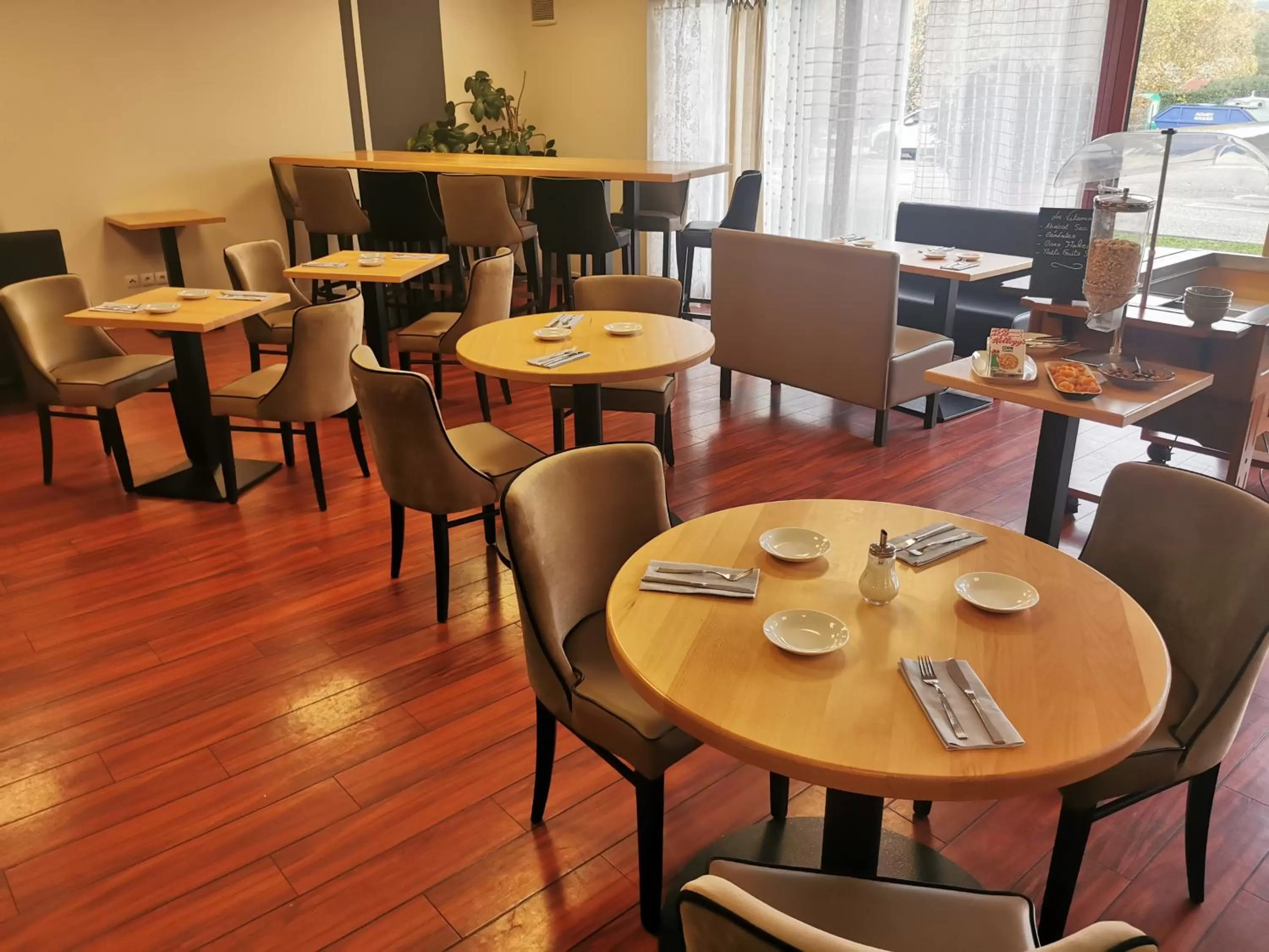 Breakfast in Hotel Ambotel